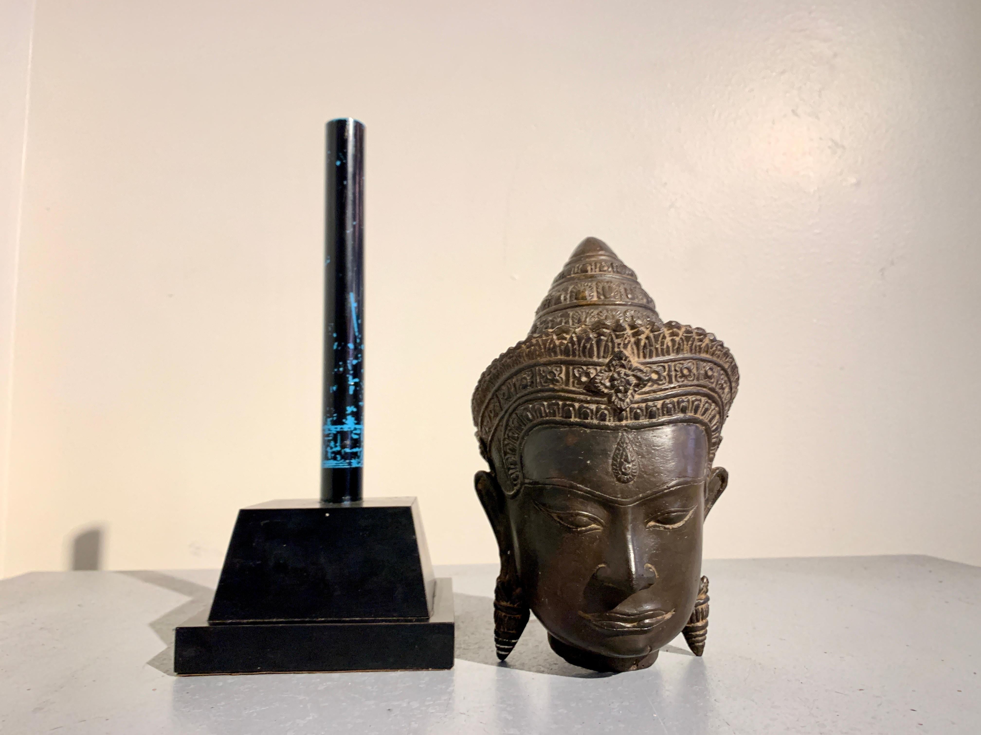 Vintage Khmer Cast Bronze Head of Shiva, Angkor Wat Style, 1970's, Thailand For Sale 12