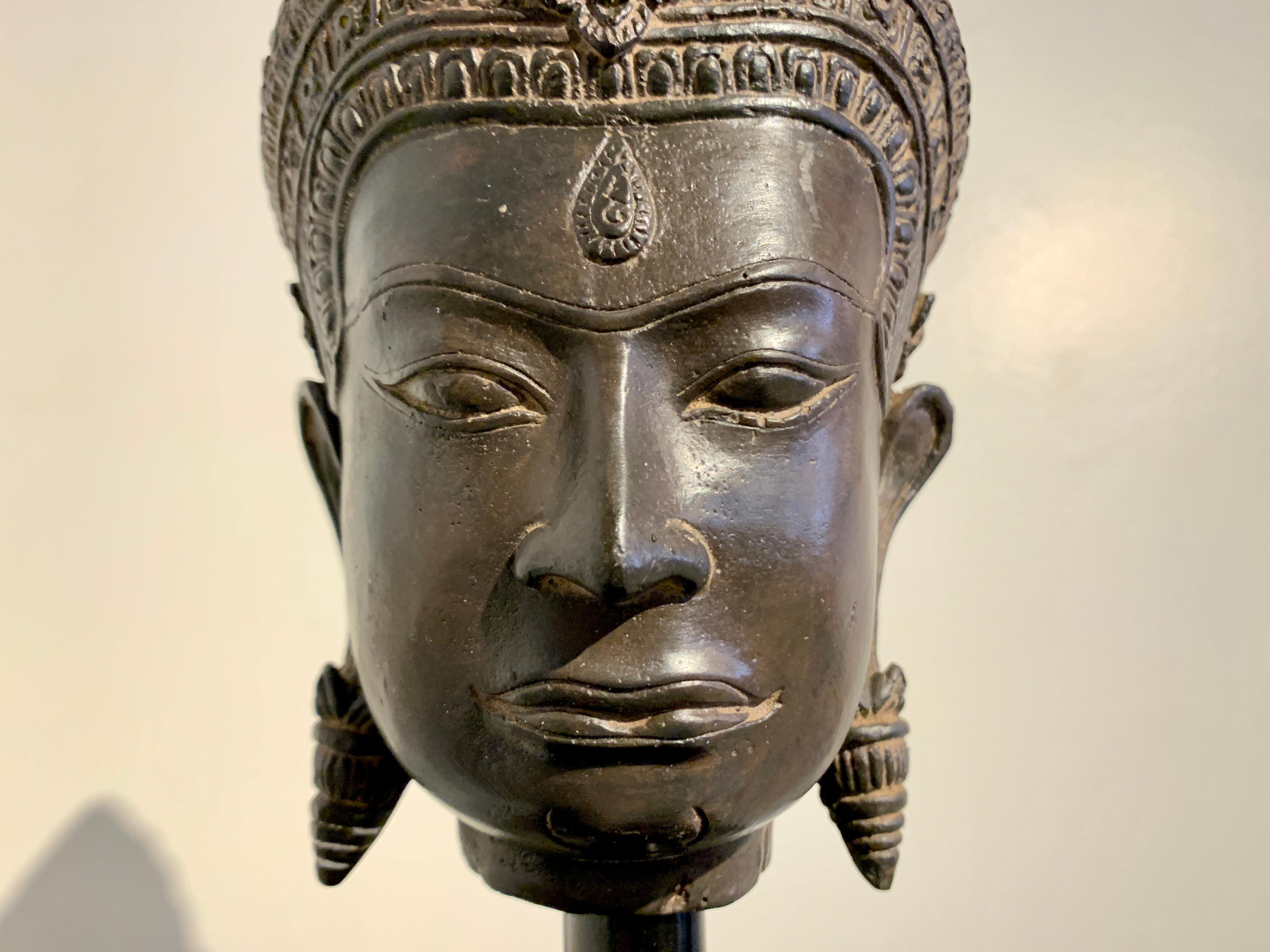 Vintage Khmer Cast Bronze Head of Shiva, Angkor Wat Style, 1970's, Thailand For Sale 4