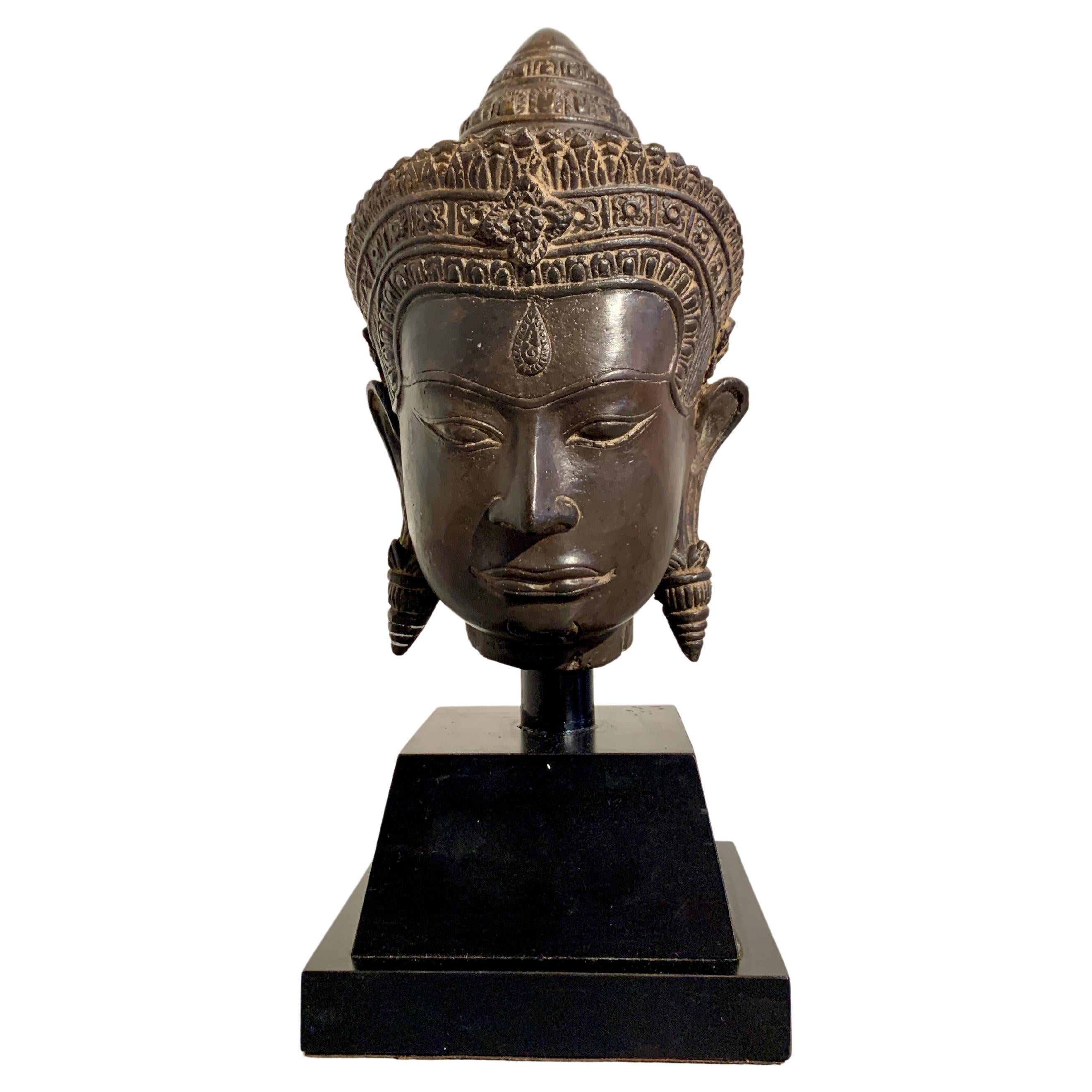 Vintage Khmer Cast Bronze Head of Shiva, Angkor Wat Style, 1970's, Thailandia in vendita