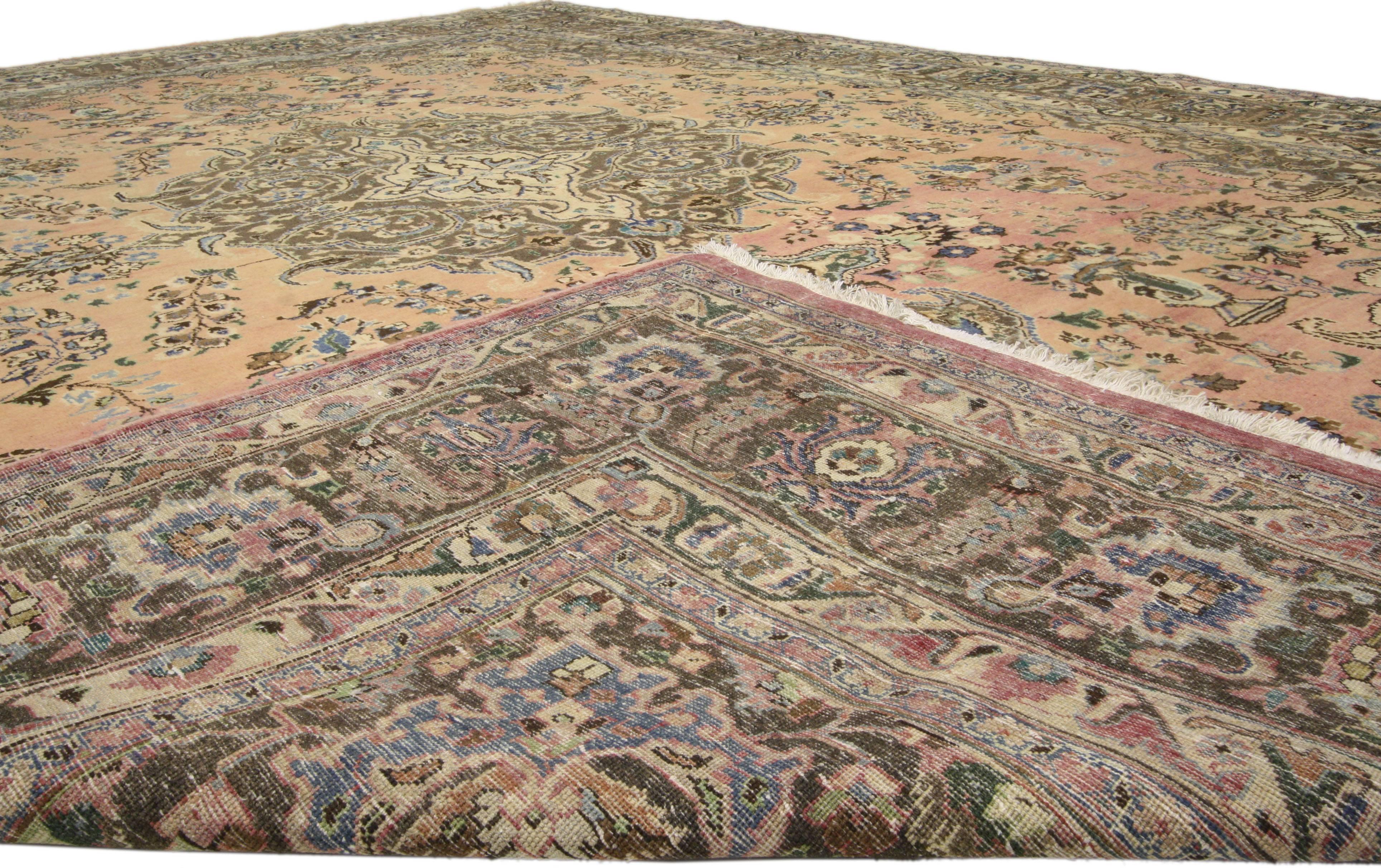 Vintage Khorassan Persian Rug with Traditional Style In Good Condition For Sale In Dallas, TX