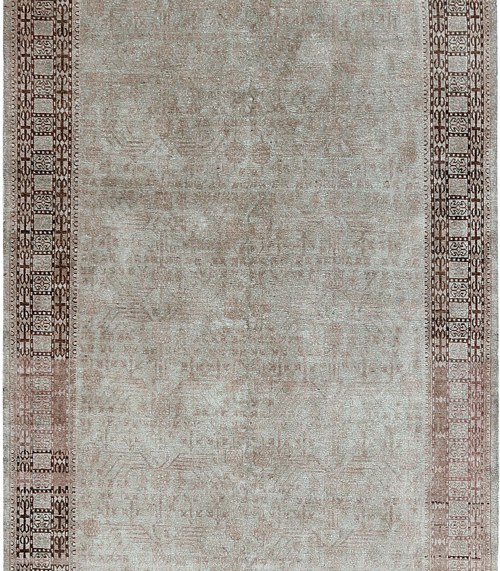 20ième siècle Tapis Khotan Gallery Taille 6'5 x 13'1 en vente