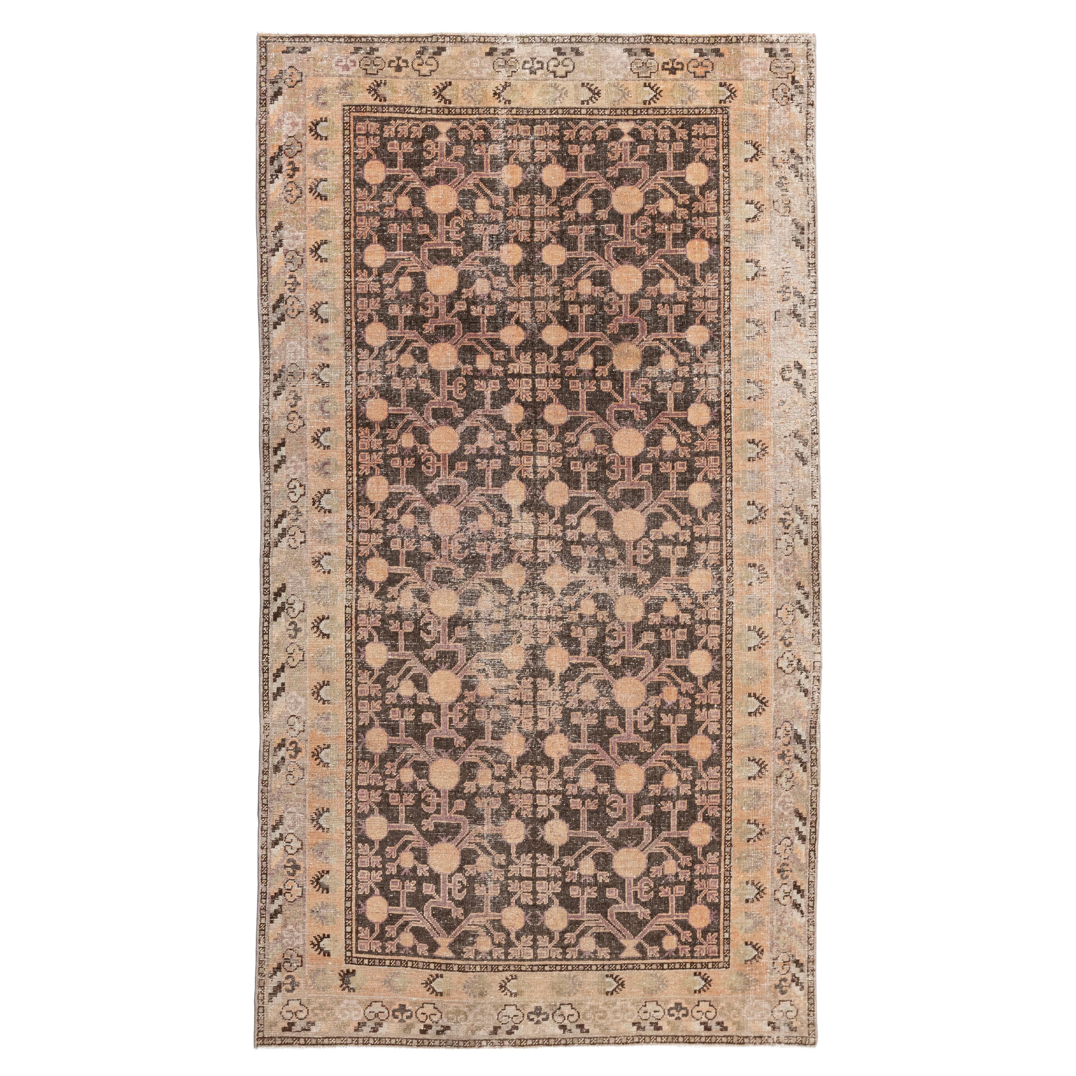 Vintage Khotan-Teppich aus Usbekistan - 80 Jahre alte handgewebte Schönheit