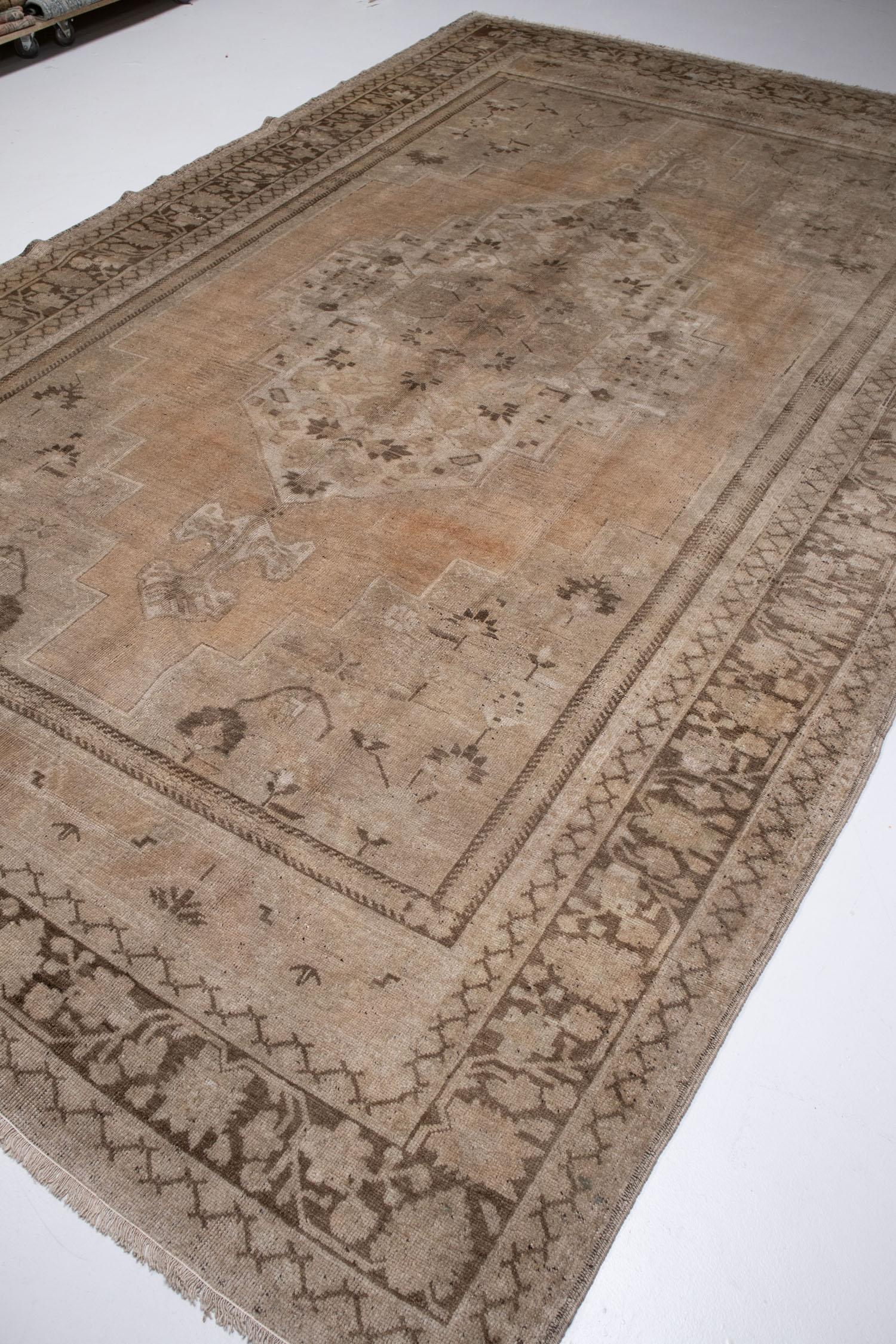 XX secolo Tappeto Khotan vintage L2589 in vendita