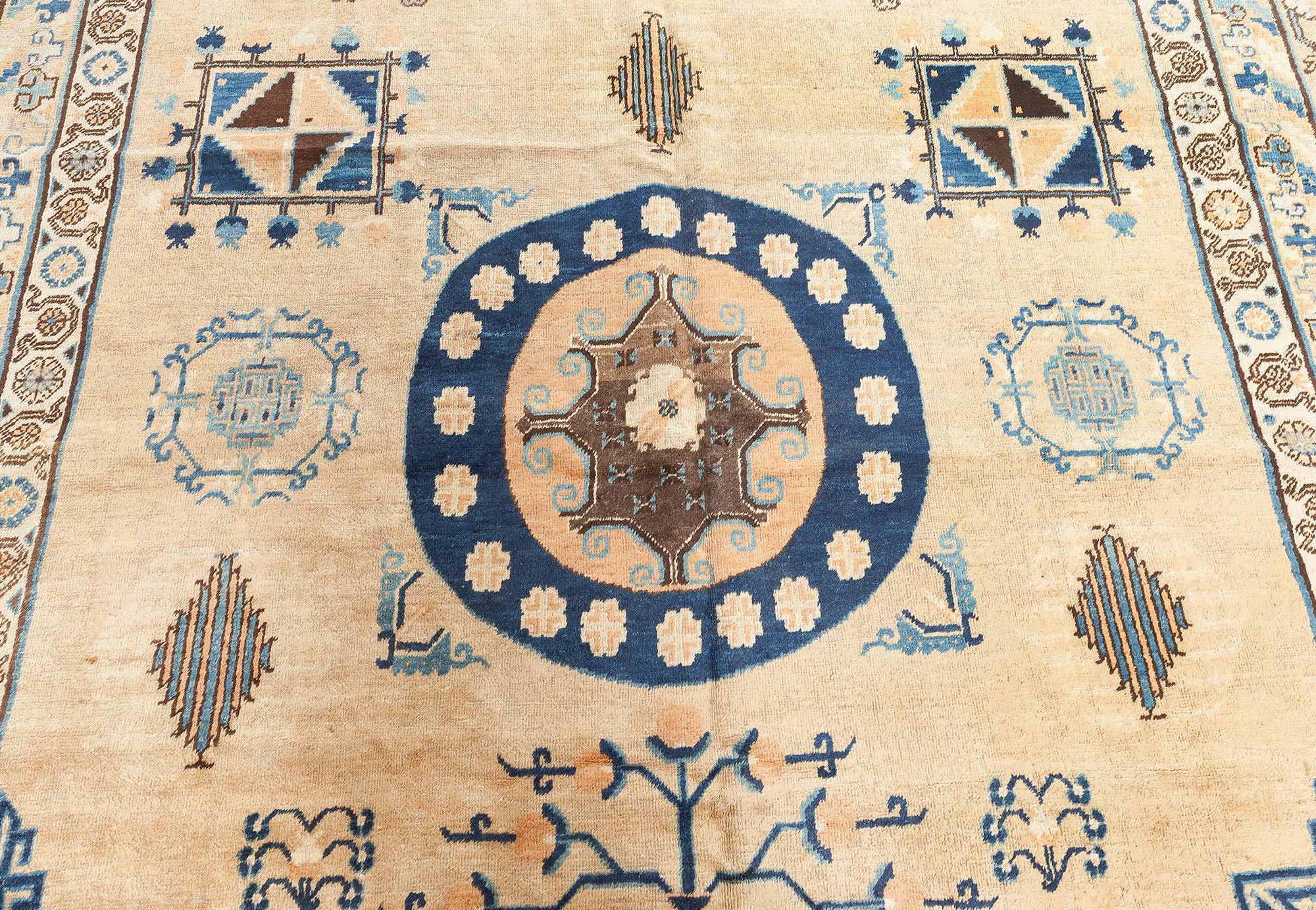 Tappeto Khotan 'Samarcanda' d'epoca in lana fatta a mano Doris Leslie Blau In condizioni buone in vendita a New York, NY