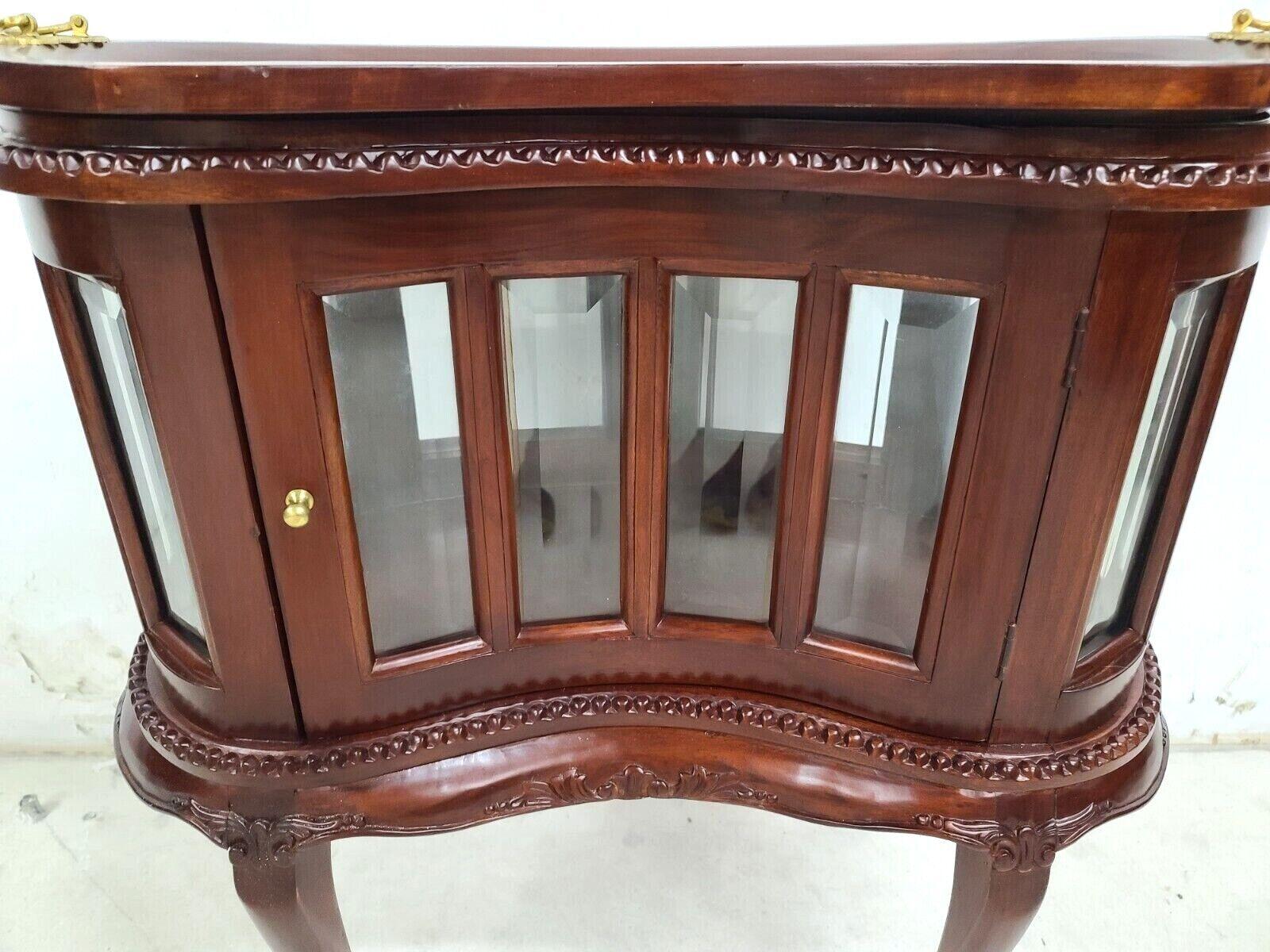 20th Century Vintage Kidney Shaped Mahogany Dry Bar with Serving Tray