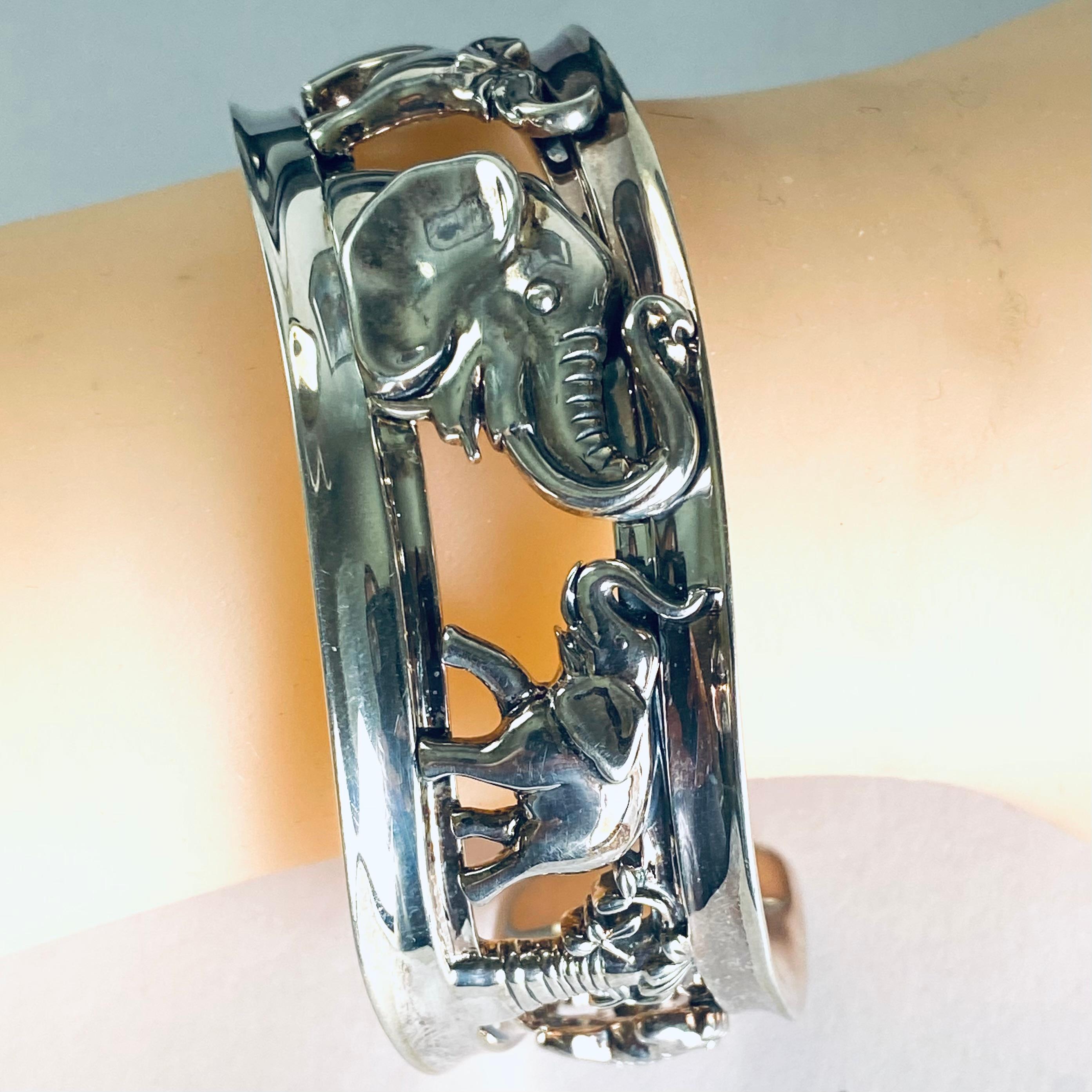 KIESELSTEIN-CORD Bracciale d'argento con elefante d'annata In condizioni buone in vendita a New York, NY