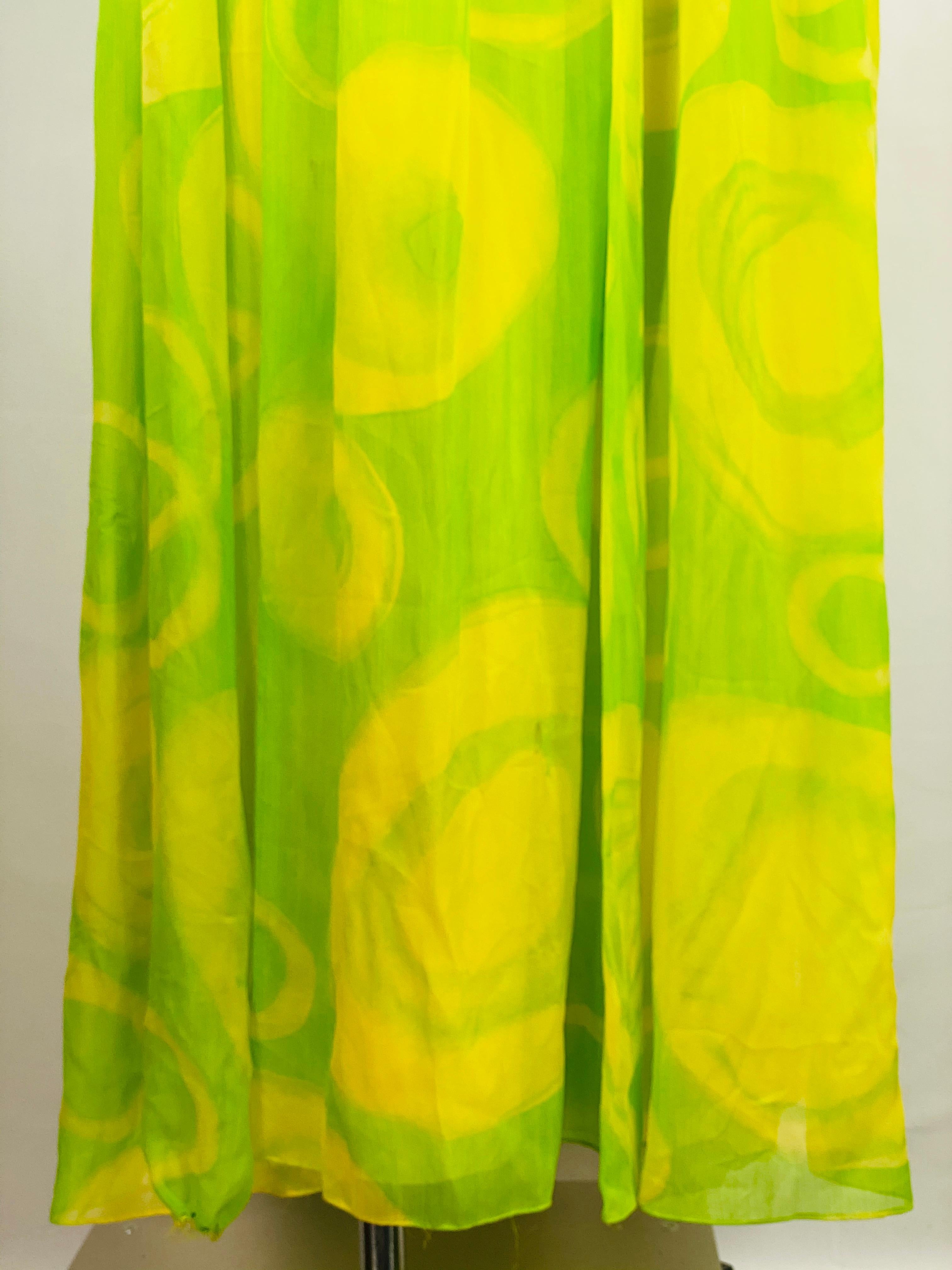 Vintage KIKI HART Yellow and Green Sleeveless Maxi Dress w/ Belt  In Excellent Condition For Sale In Beverly Hills, CA