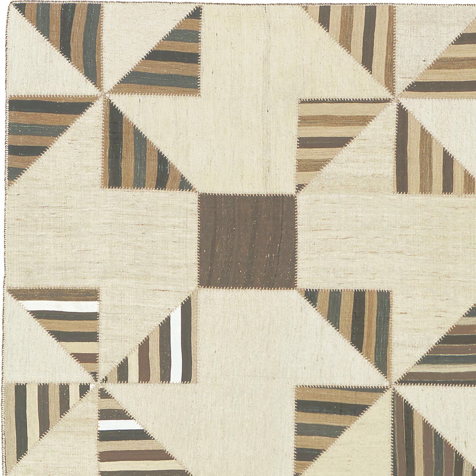 Composizione Kilim vintage composta da pannelli persiani del 1940 circa.