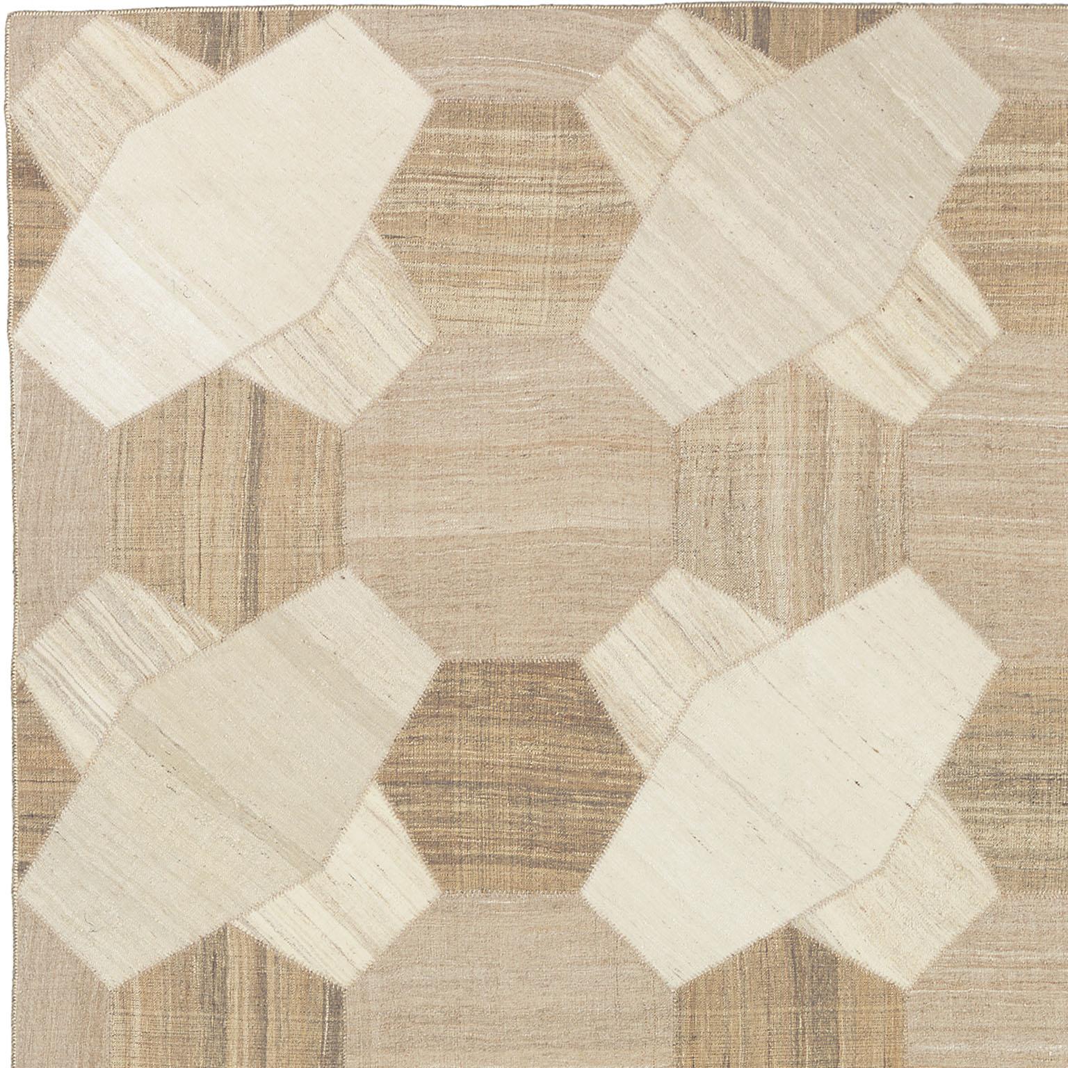 Vintage-Kilim-Komposition aus persischen Paneelen, um 1940.