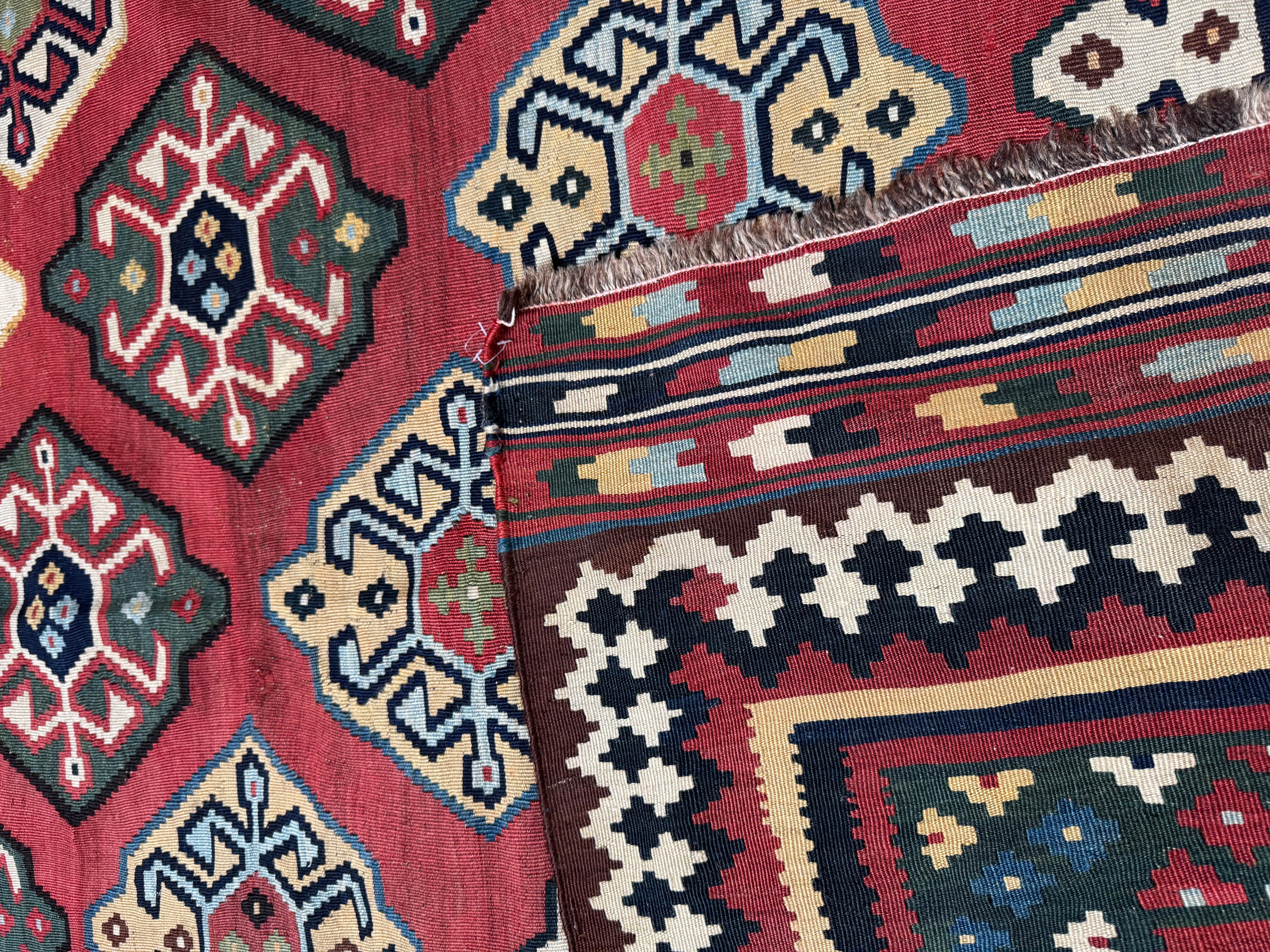 Kilim Ghashghai Vintage Vintage-Teppich aus Ghashghai mit Stammes-Diamantmuster 10' X 5'4