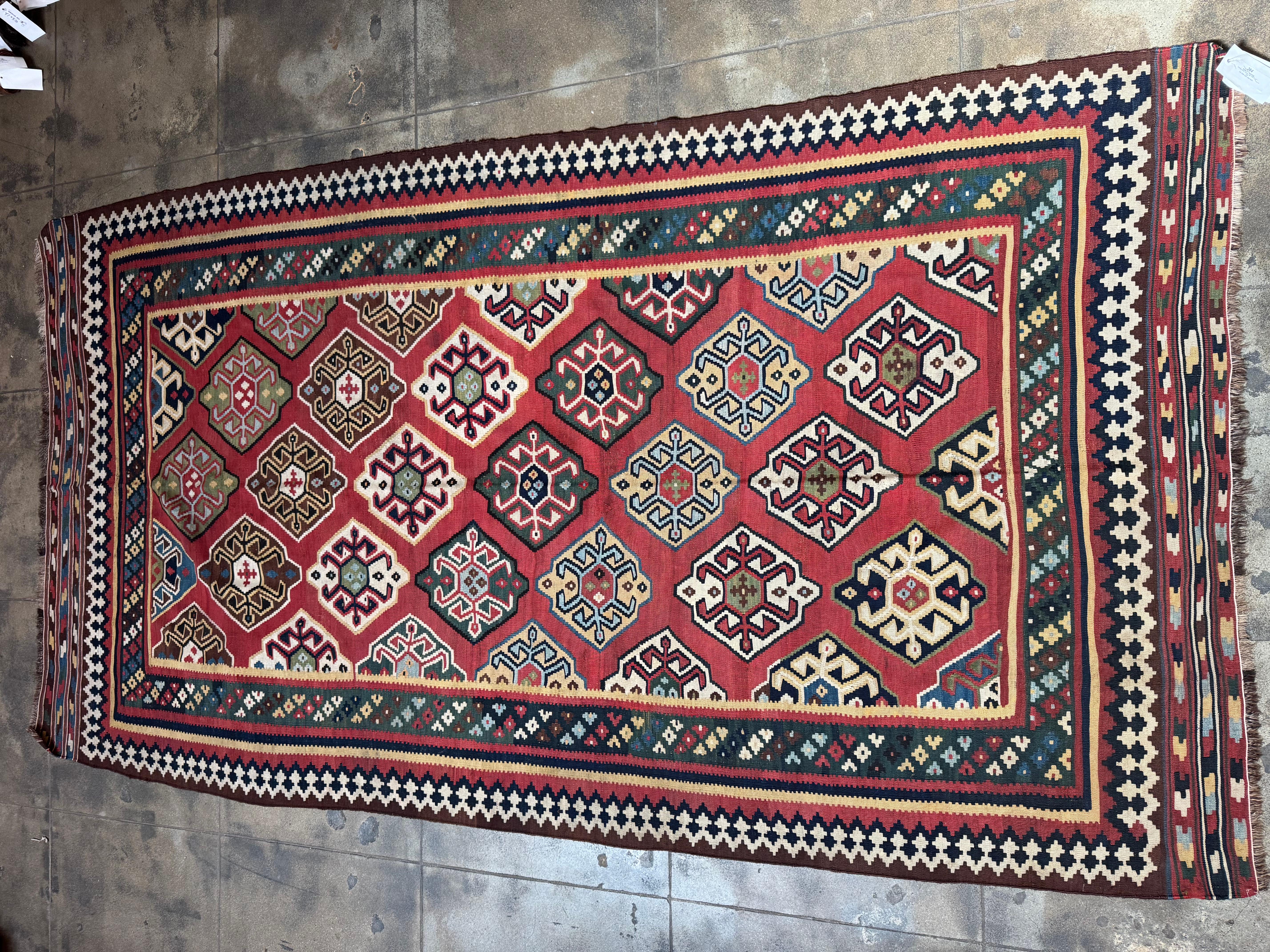 Kilim Ghashghai Vintage Vintage-Teppich aus Ghashghai mit Stammes-Diamantmuster 10' X 5'4