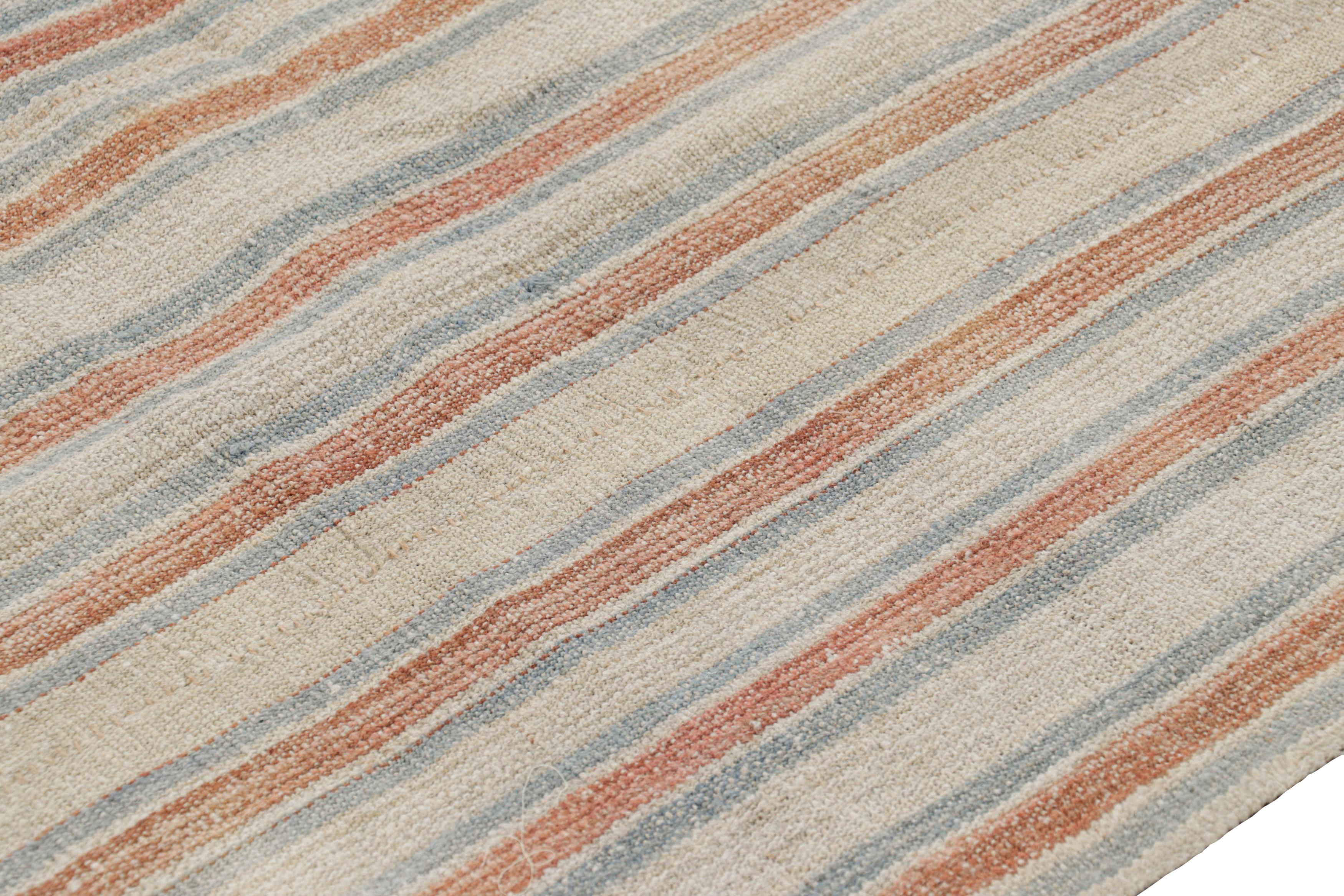 Vintage-Kelim in Beige mit rosa und blauen Streifen  Rug & Kilim (Ende des 20. Jahrhunderts) im Angebot