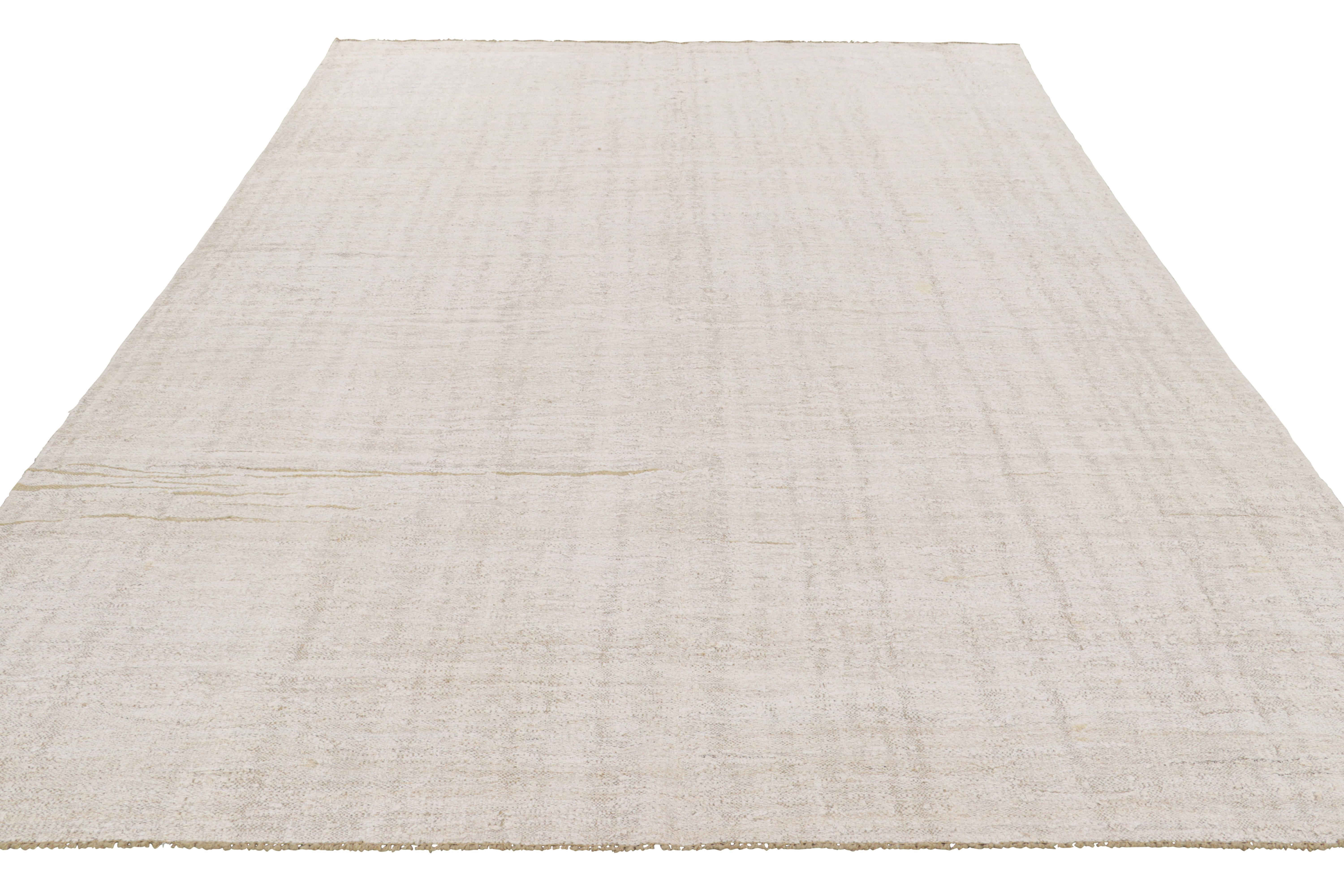 Vintage Kilim in White and Beige Tones, from Rug & Kilim In Good Condition For Sale In Long Island City, NY