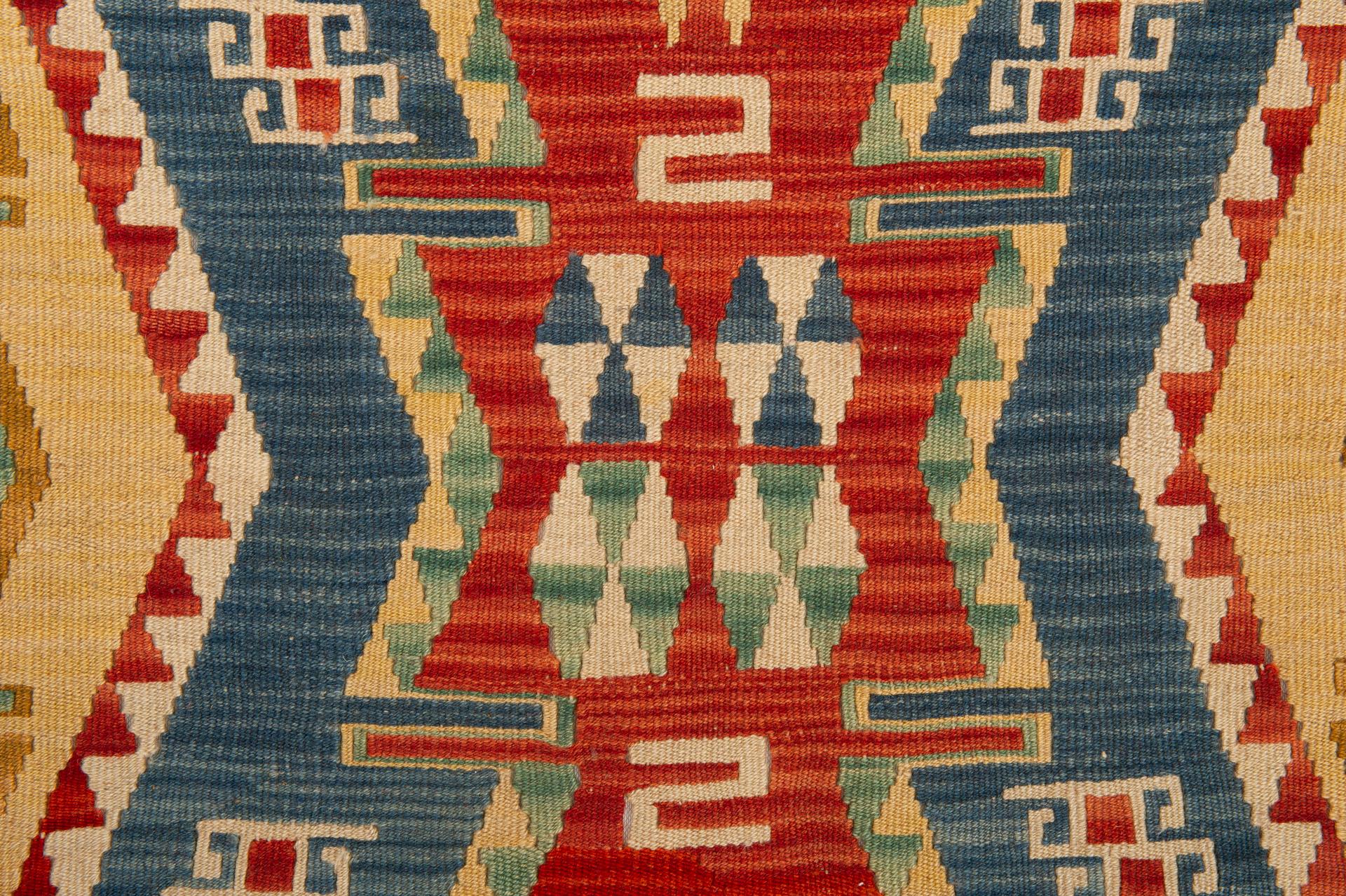 Hand-Woven Vintage Kilim KEISSARY n. 1009 For Sale