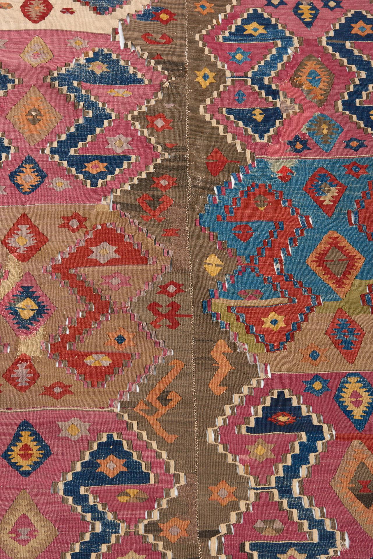 Vintage Kilim Rug, 1960s For Sale 5