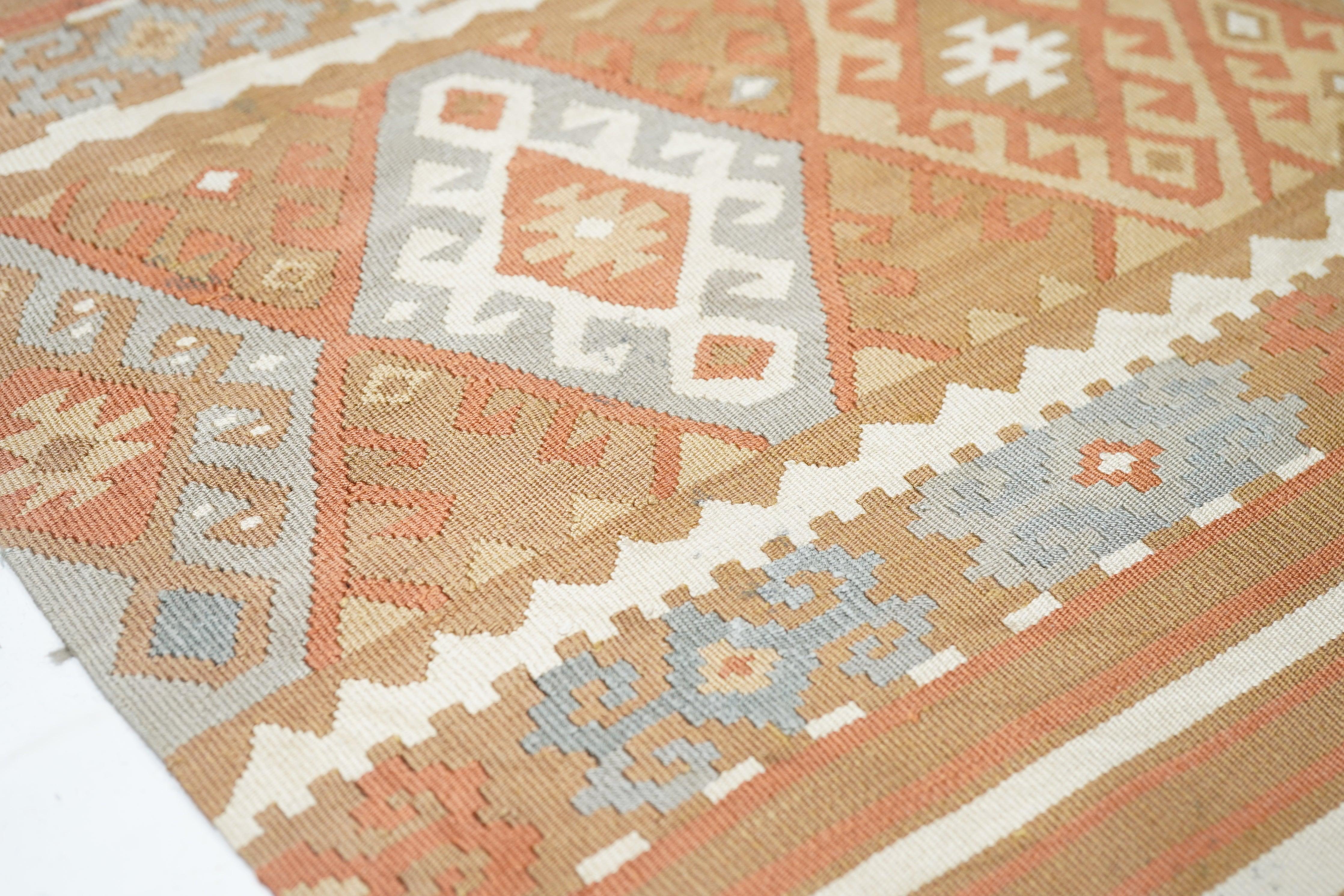 Vintage Kelim-Teppich 3'0'' x 4'7'' (20. Jahrhundert) im Angebot