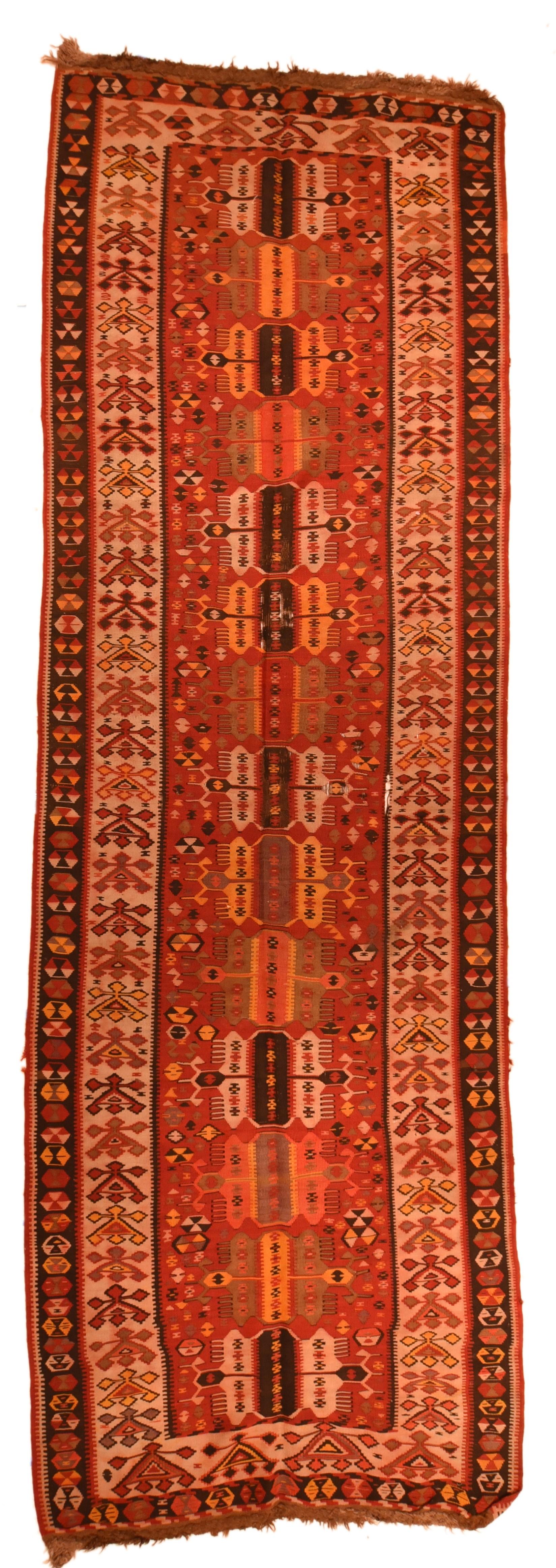Türkischer Vintage-Kilim-Teppich 3'10'' x 11'8'' im Zustand „Gut“ im Angebot in New York, NY