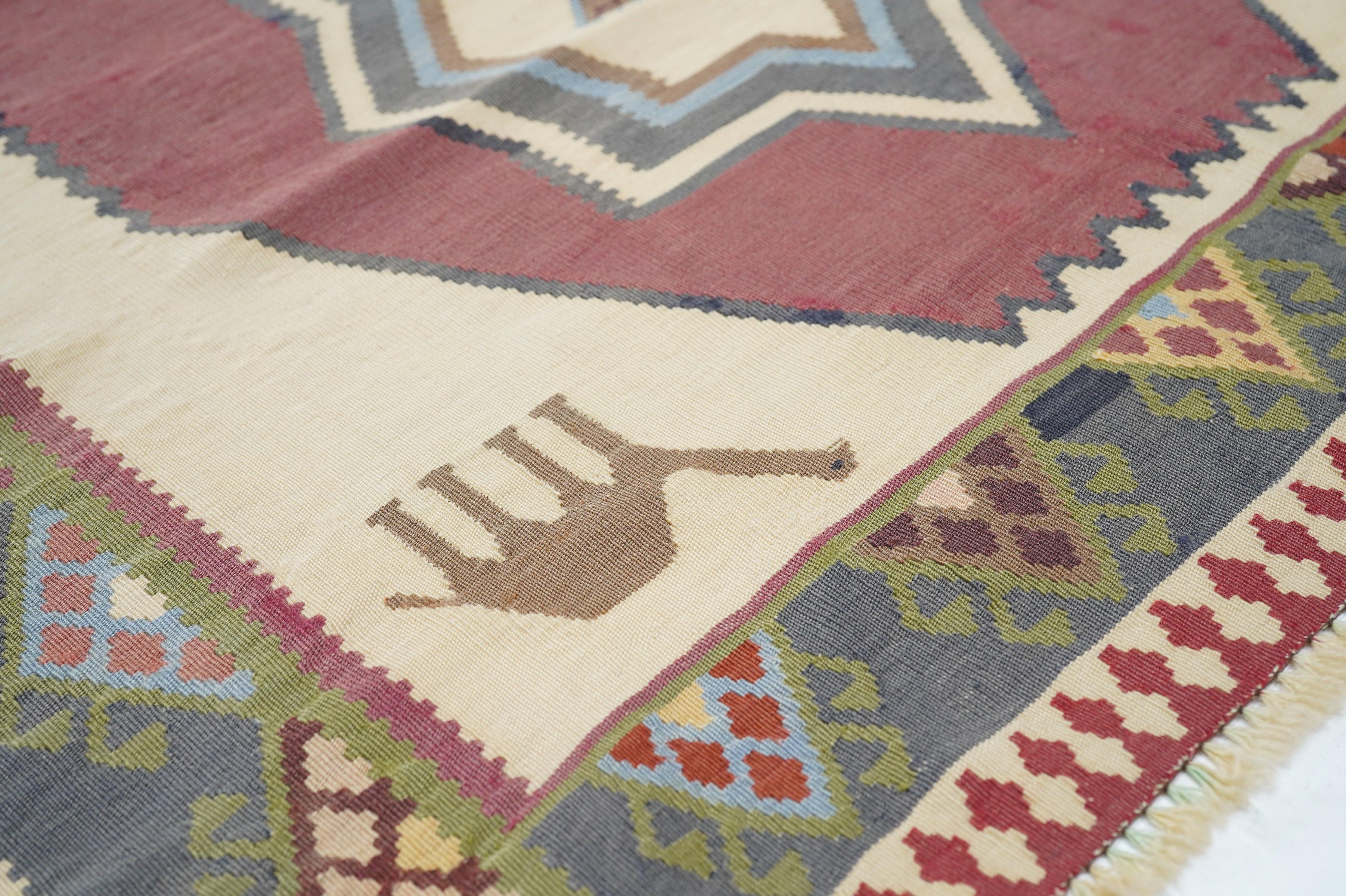 Vintage Kelim-Teppich 3'10'' x 6'2'' (Wolle) im Angebot