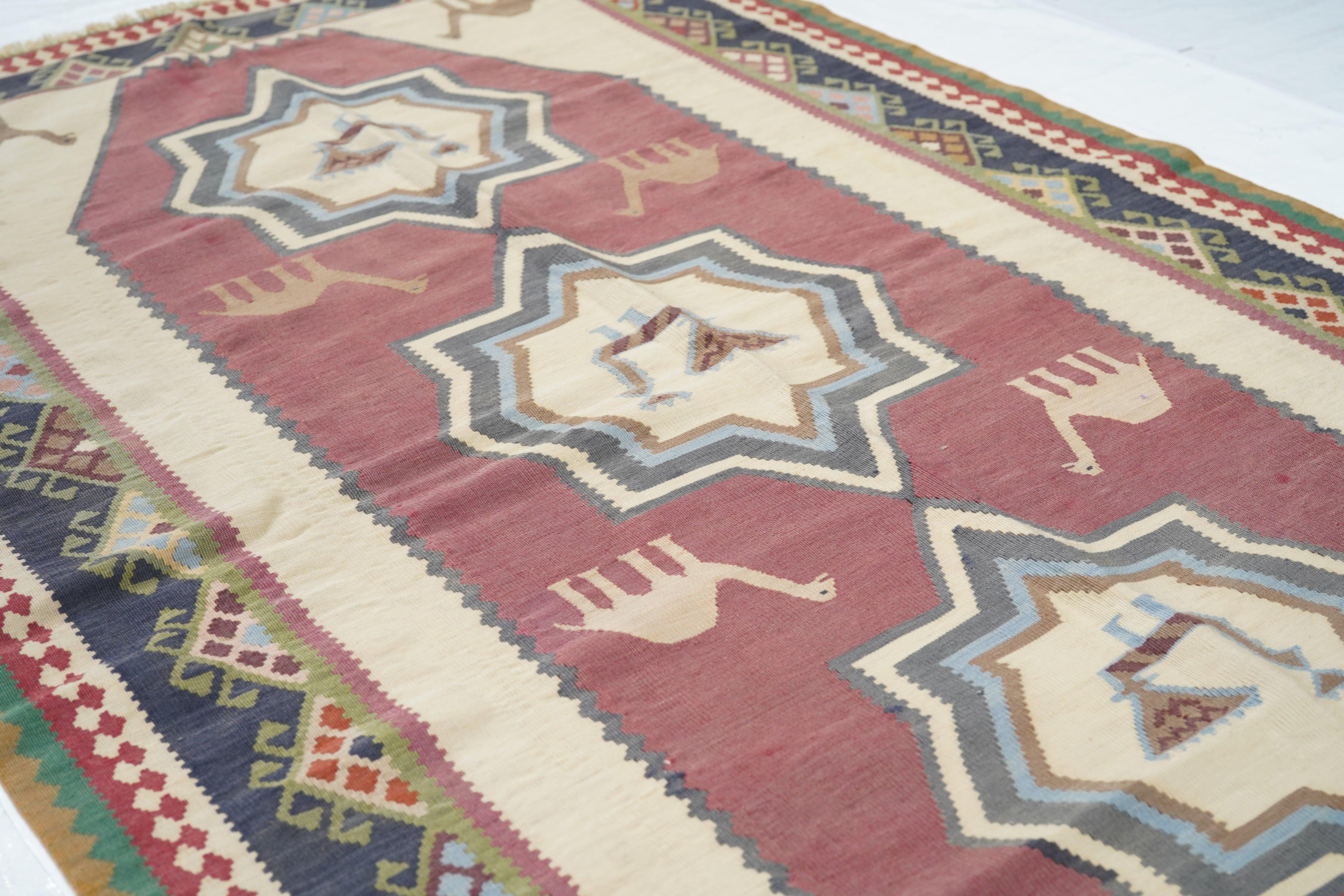 Vintage Kelim-Teppich 3'10'' x 6'2'' im Angebot 1