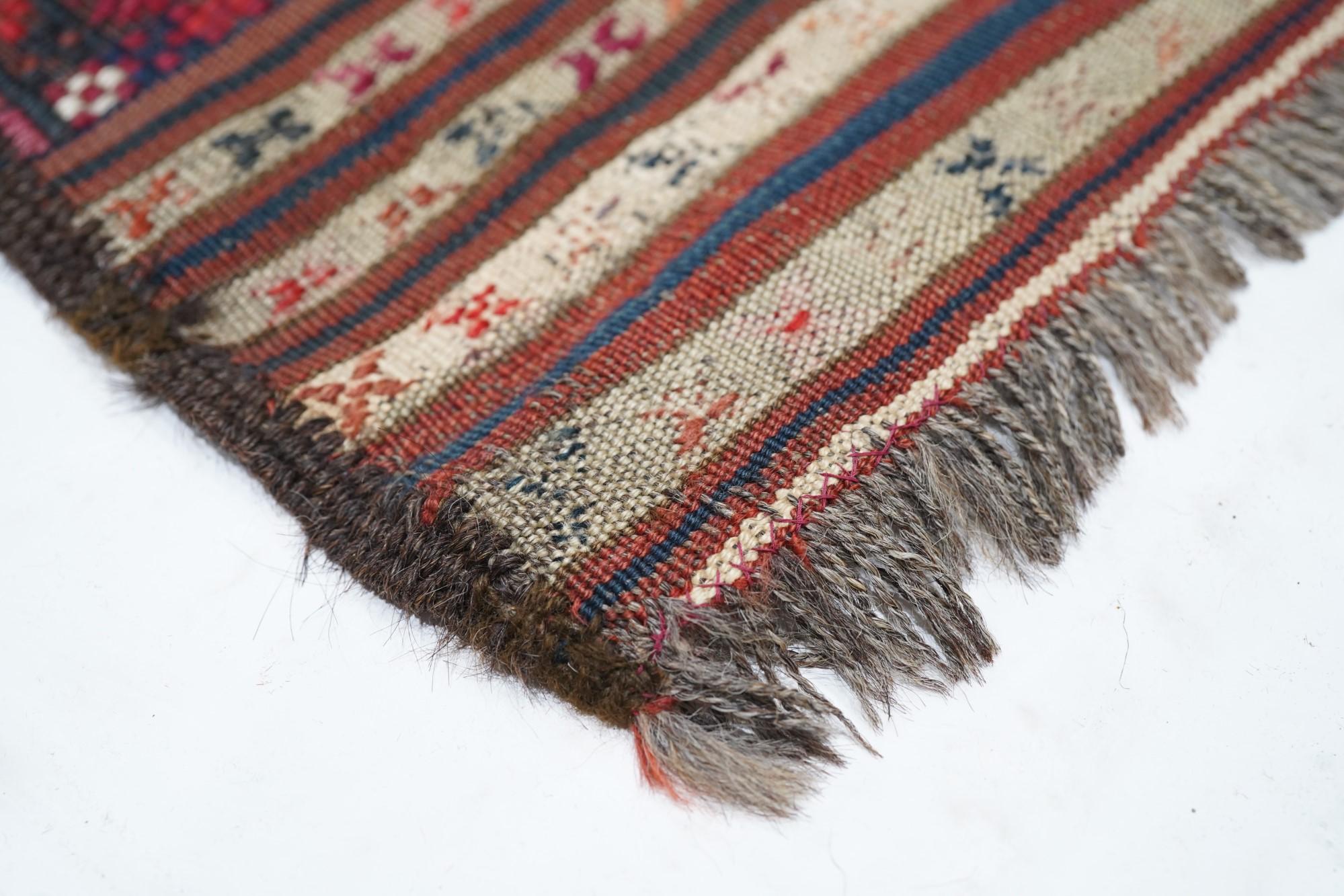 Vintage Kilim Rug 3'4'' x 4'11'' In Distressed Condition For Sale In New York, NY