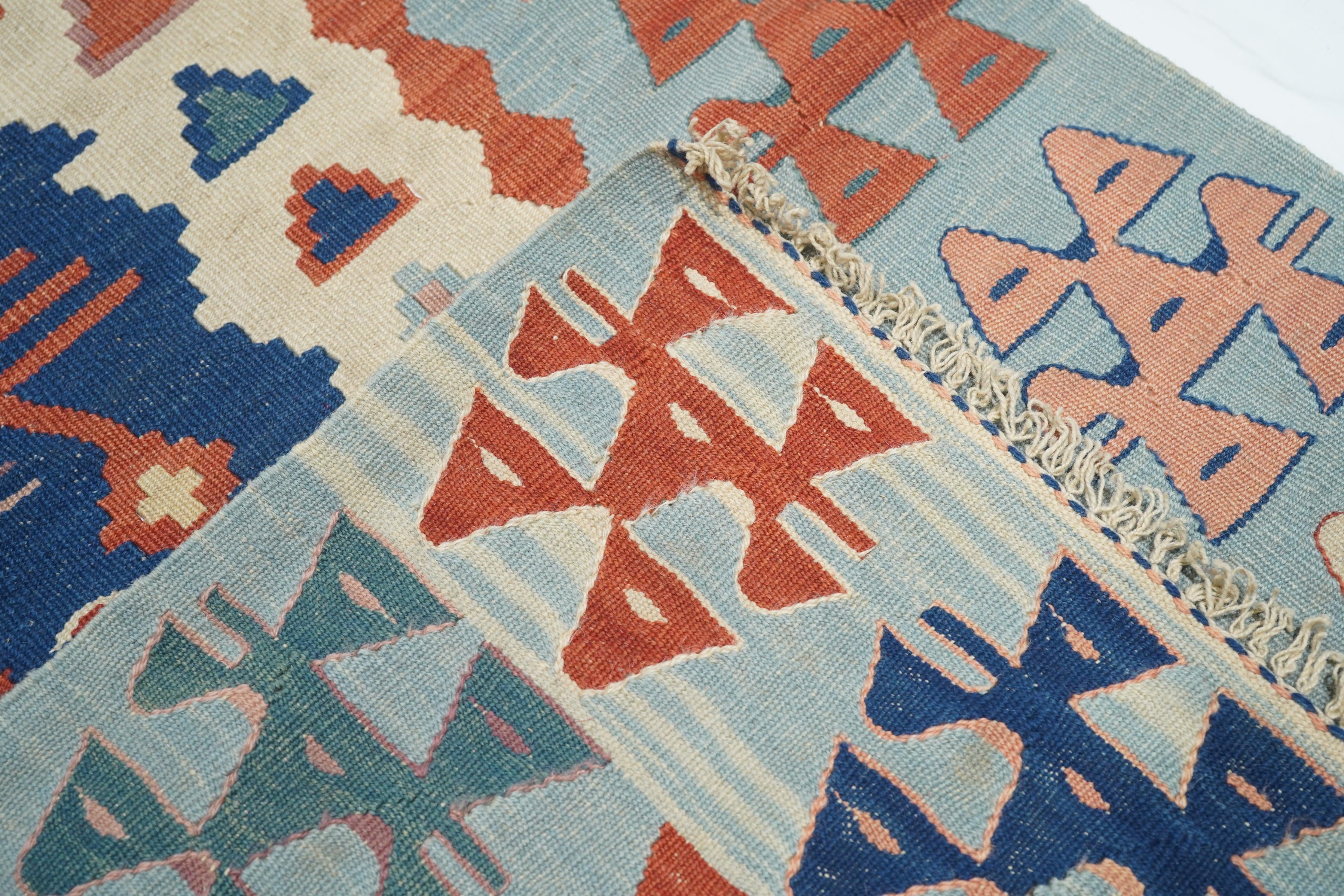 Vintage Kilim Rug 3'8'' x 5'8'' For Sale 3
