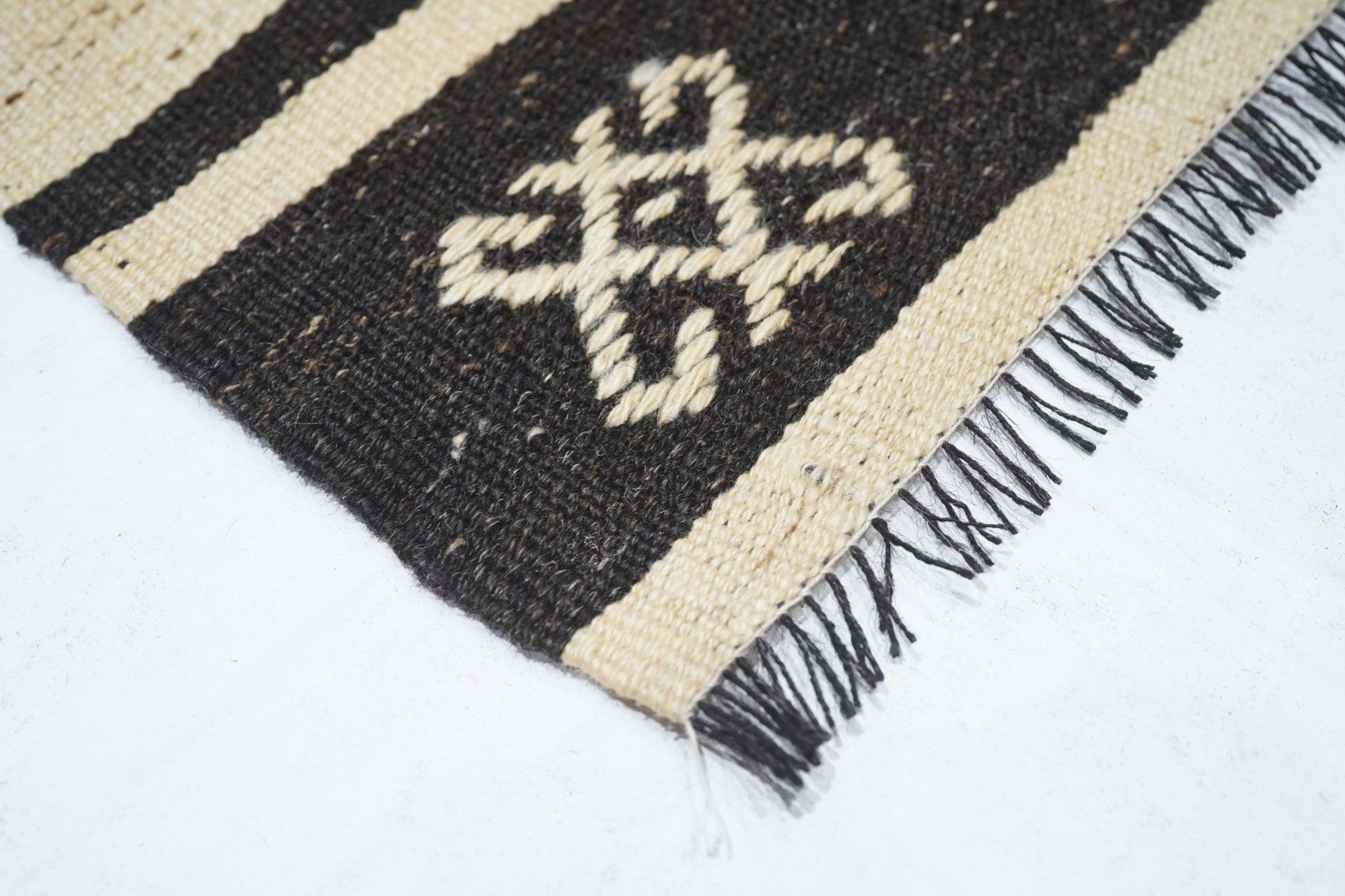 Turc Tapis Kilim vintage 6'5'' x 7'3'' en vente