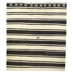 Vintage Kilim Rug 6'5'' x 7'3''