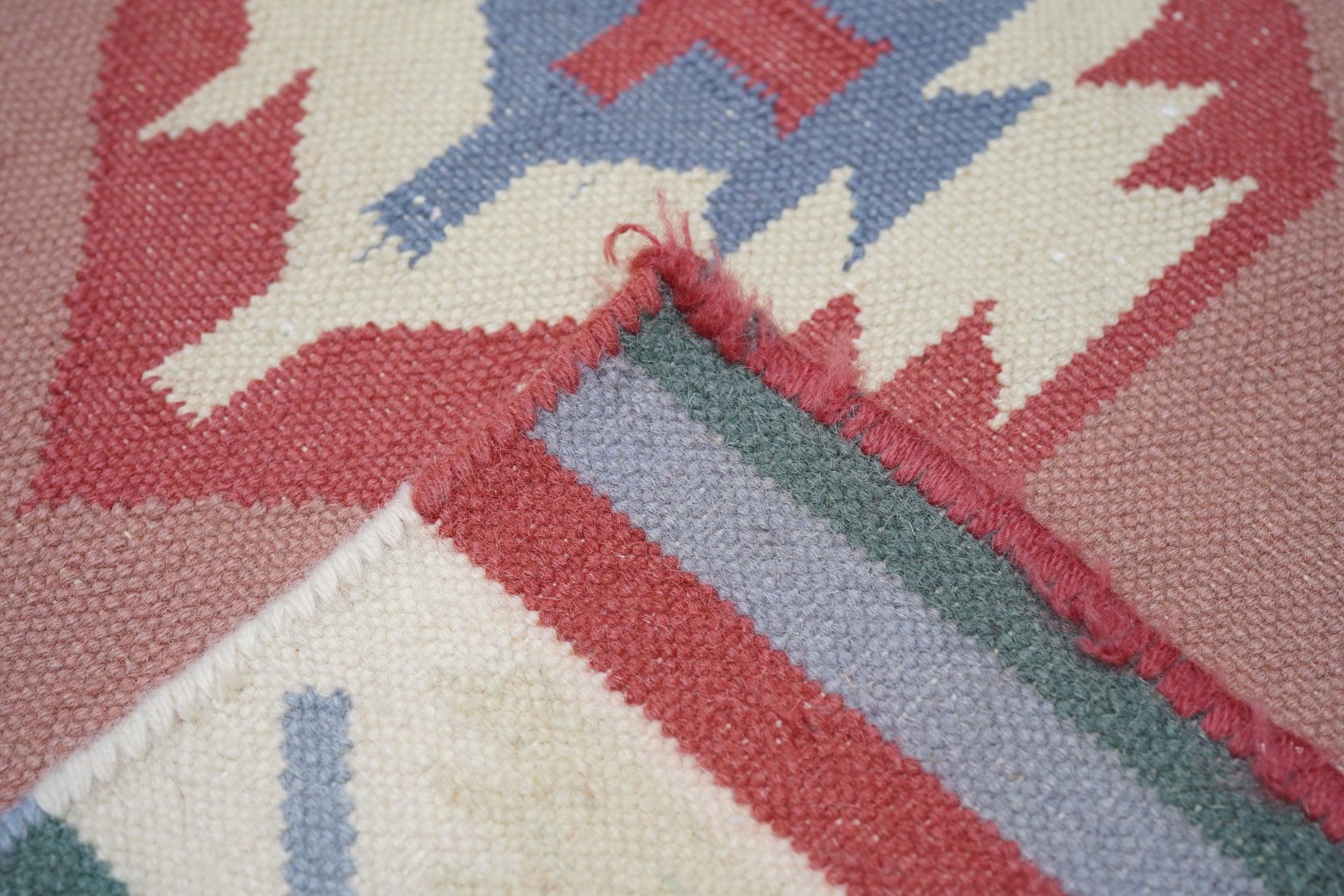 Vintage Kilim Rug 9'1'' x 12'3'' For Sale 5