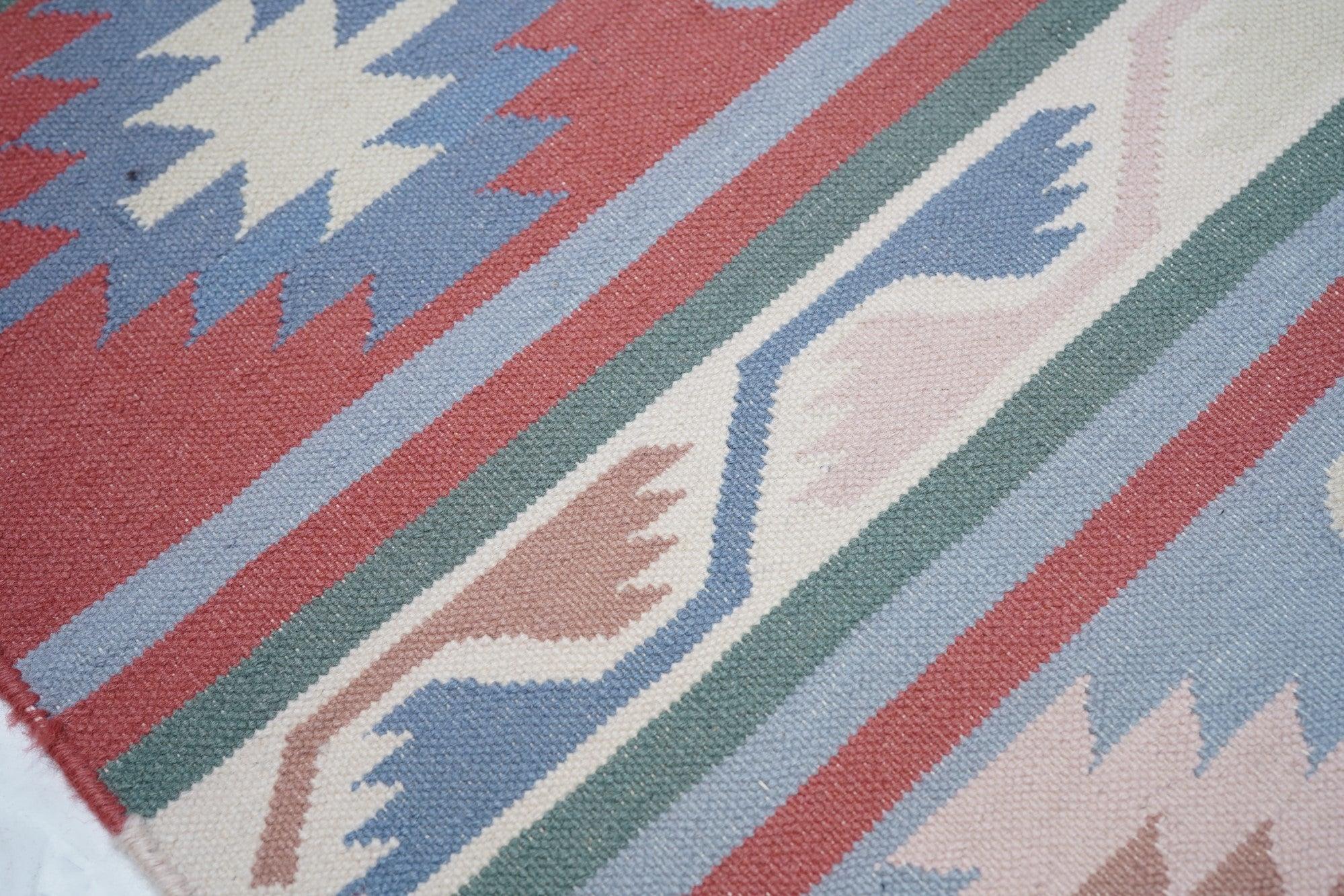 20th Century Vintage Kilim Rug 9'1'' x 12'3'' For Sale