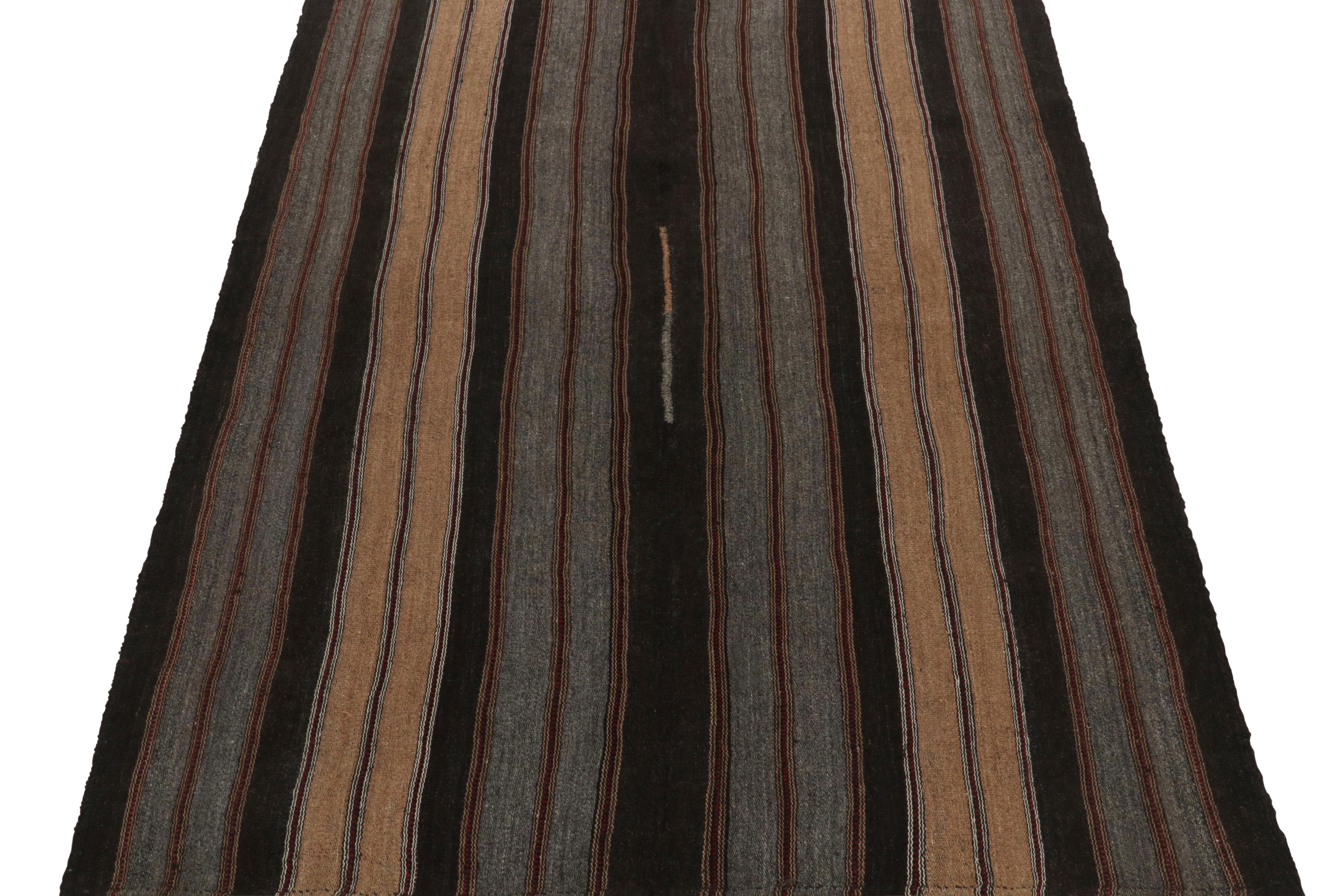 Vintage-Kelimteppich im Vintage-Stil mit braunen, beige und blauen Streifenmustern von Teppich & Kelim (Stammeskunst) im Angebot