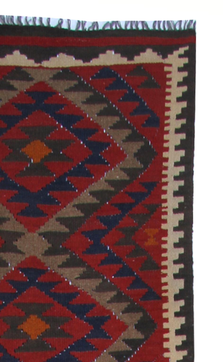 Vintage Kilim Runner Rug Geometric Handwoven Carpet Traditional Wool Rug In Excellent Condition In Hampshire, GB