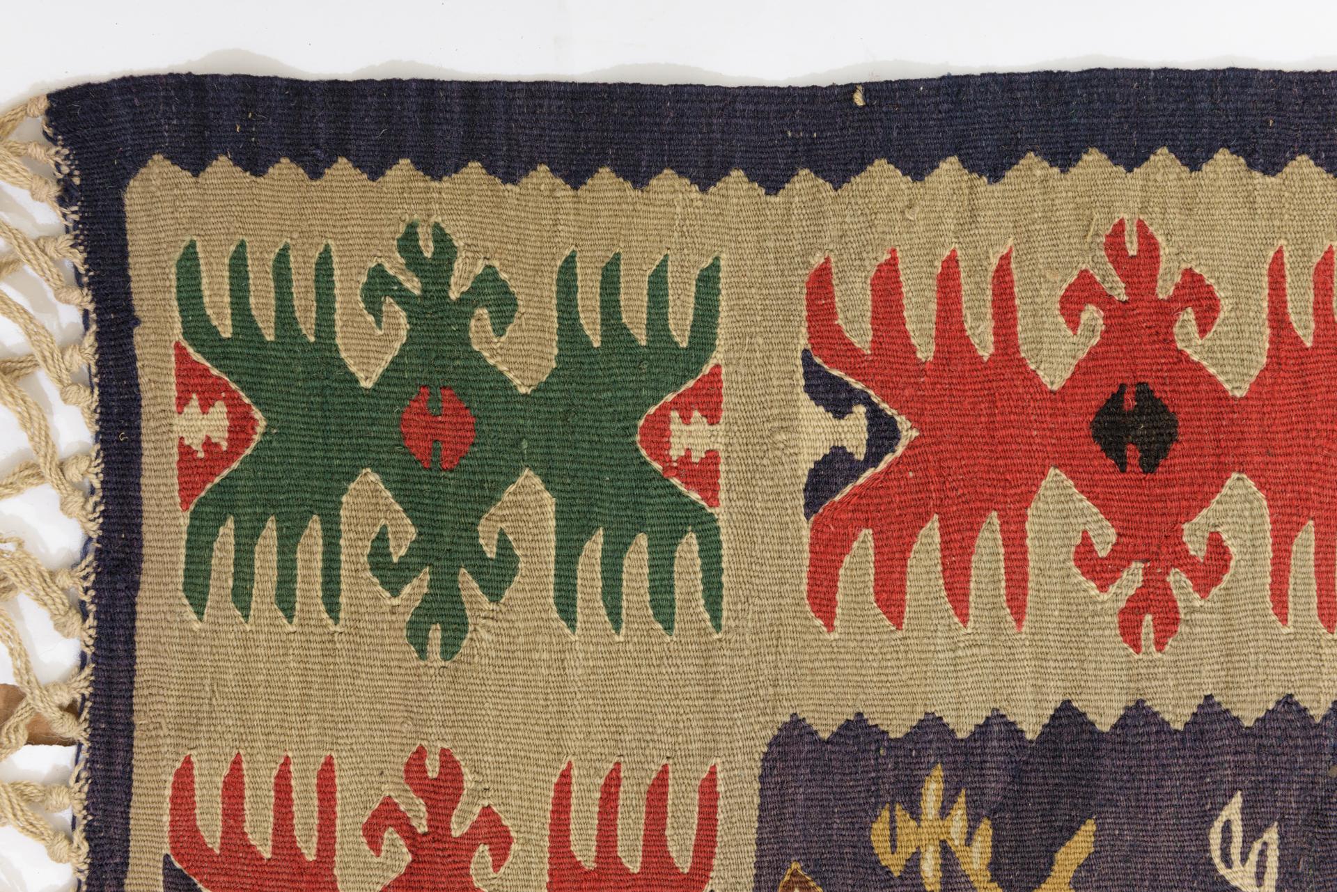 Vintage Kilim Sharkoy In Excellent Condition For Sale In Alessandria, Piemonte