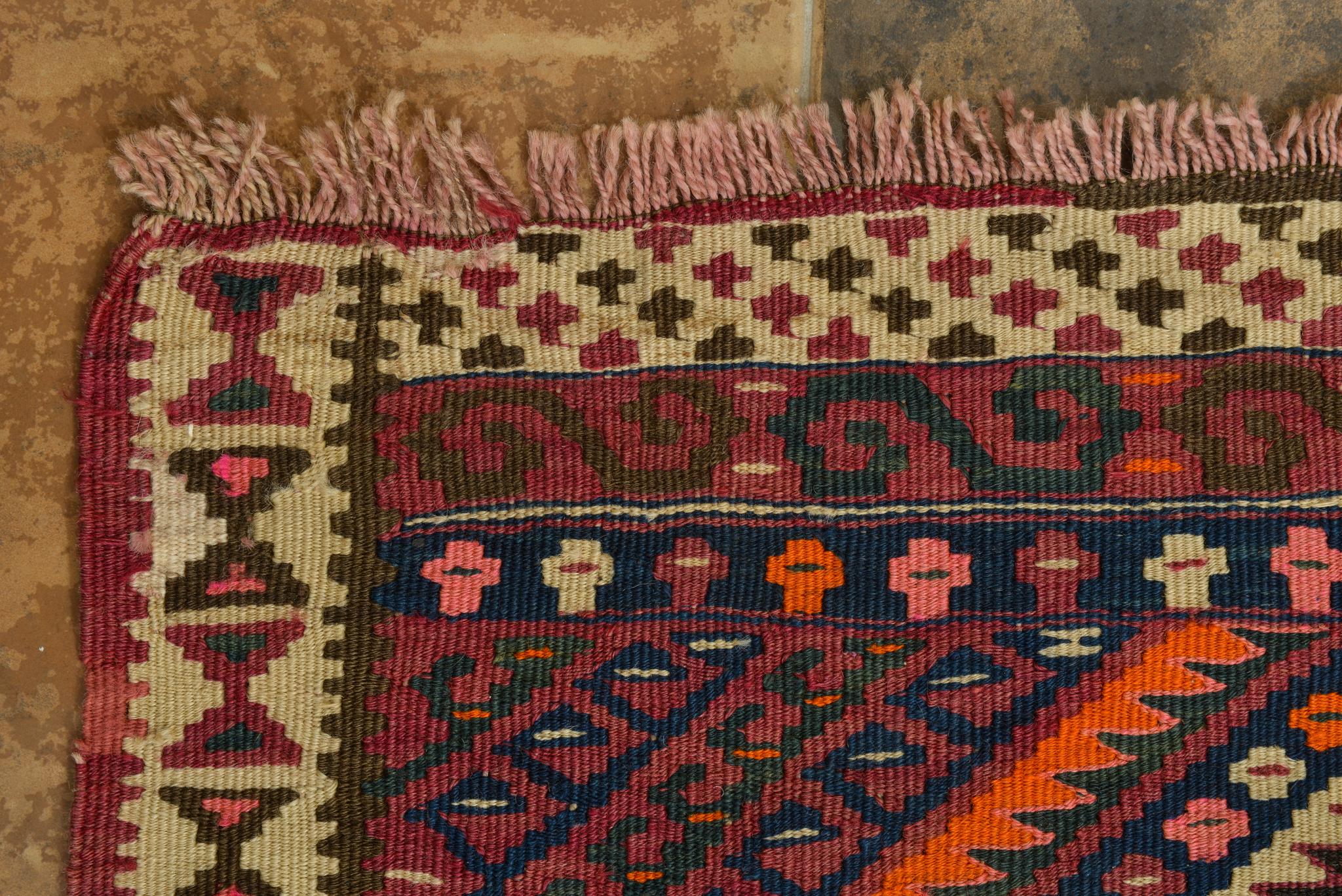 Vintage Kilim VAN Runner In Excellent Condition For Sale In Alessandria, Piemonte