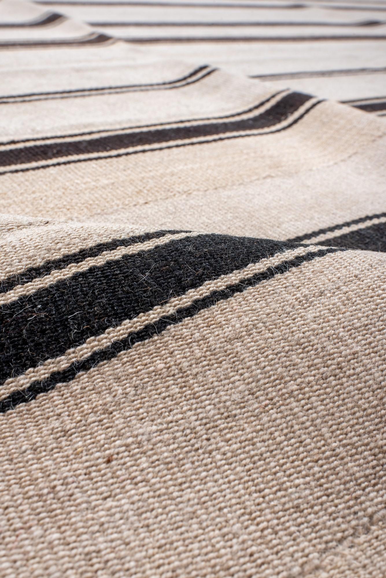 Laine Kilim vintage avec rayures anthracites