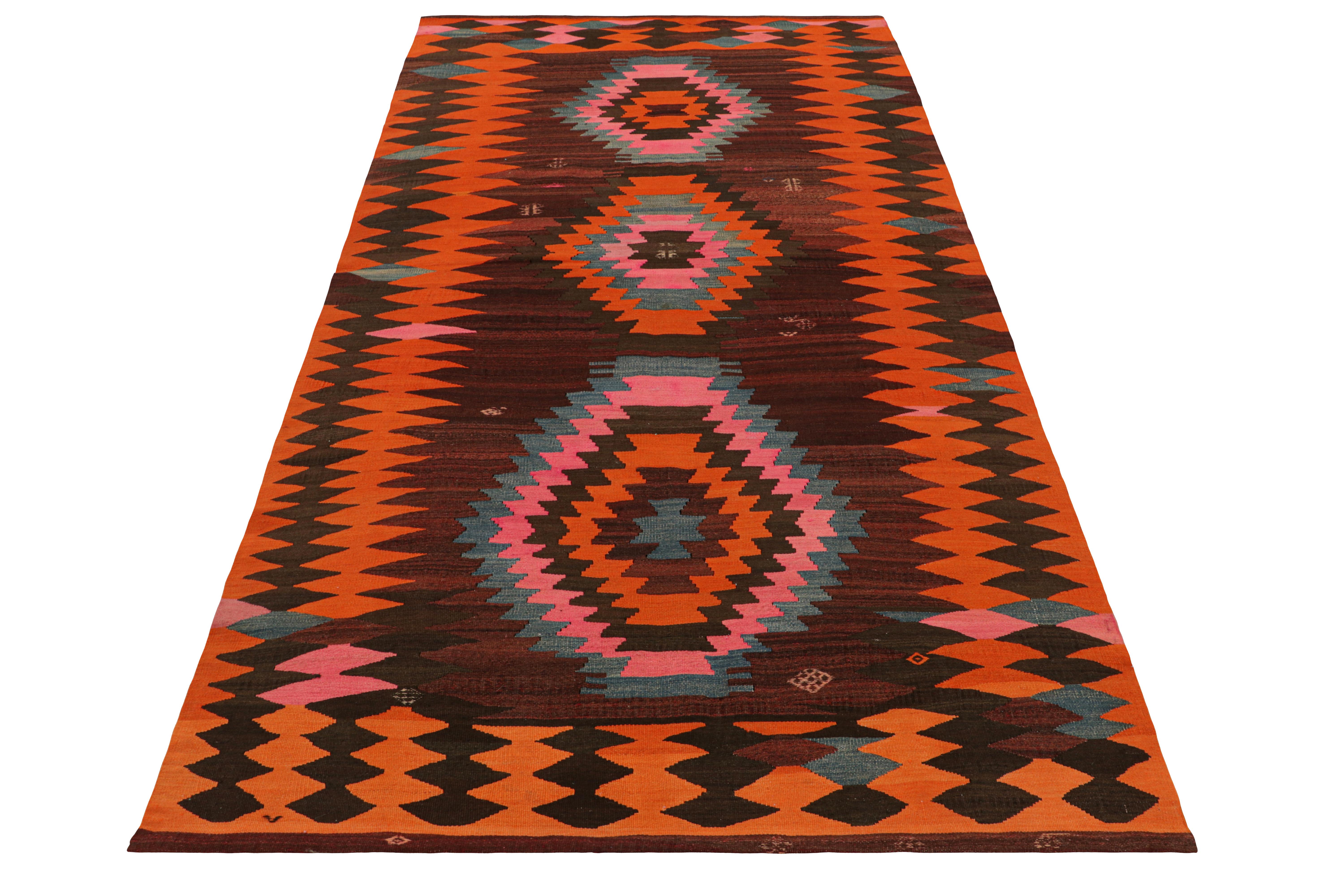 Vintage-Kilim mit bunten geometrischen Medaillons, von Rug & Kilim (Handgewebt) im Angebot