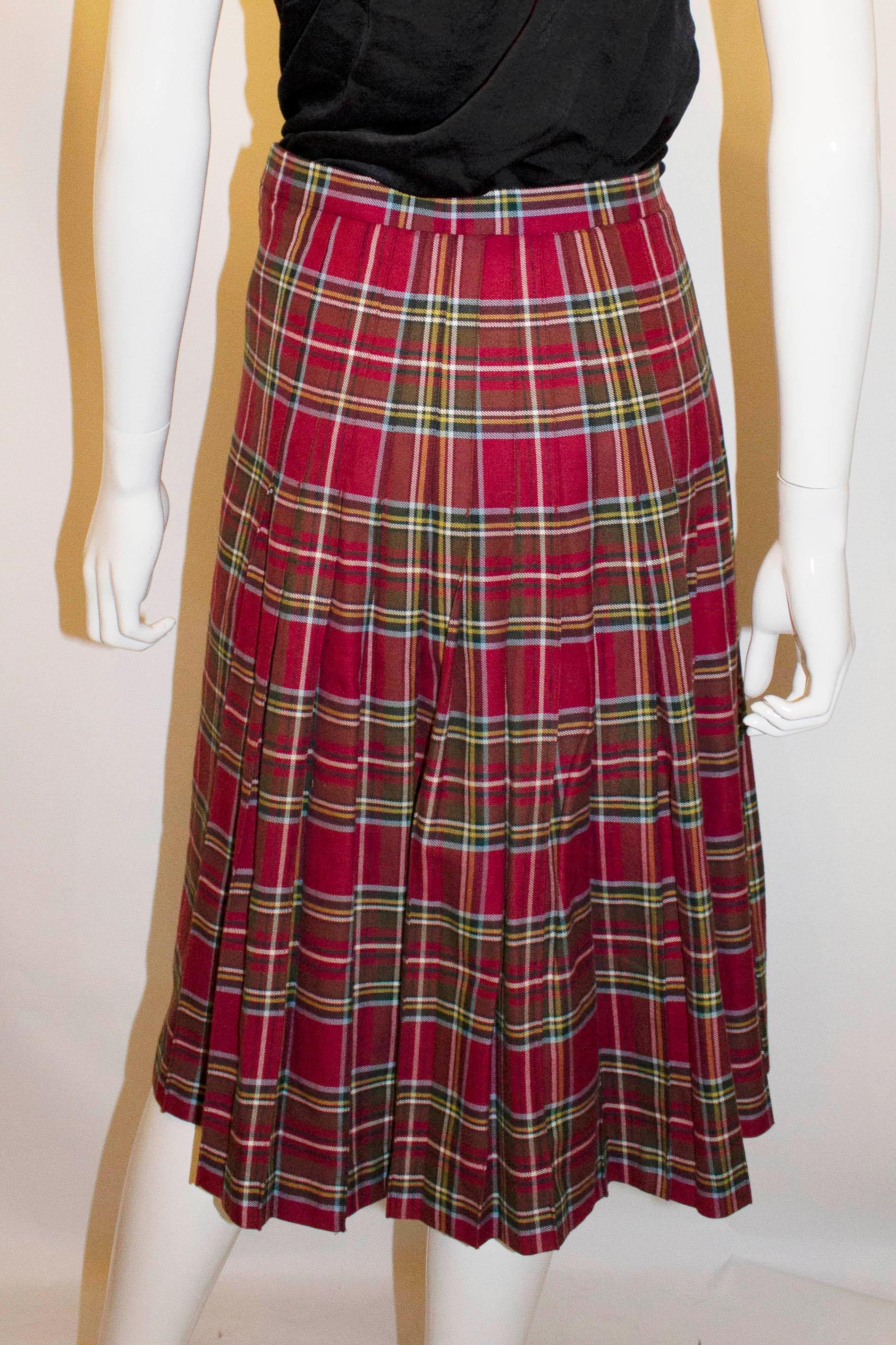 Brown Vintage Kilt by Strathmore of Scotland For Sale