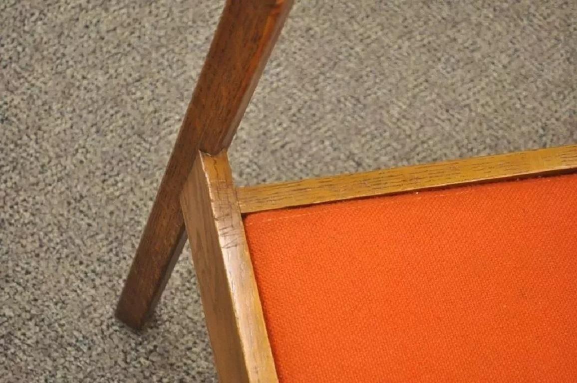 Vintage Kimball Mid Century Modern Oak Stacking Dining Arm Chairs - Satz von 3 im Angebot 1