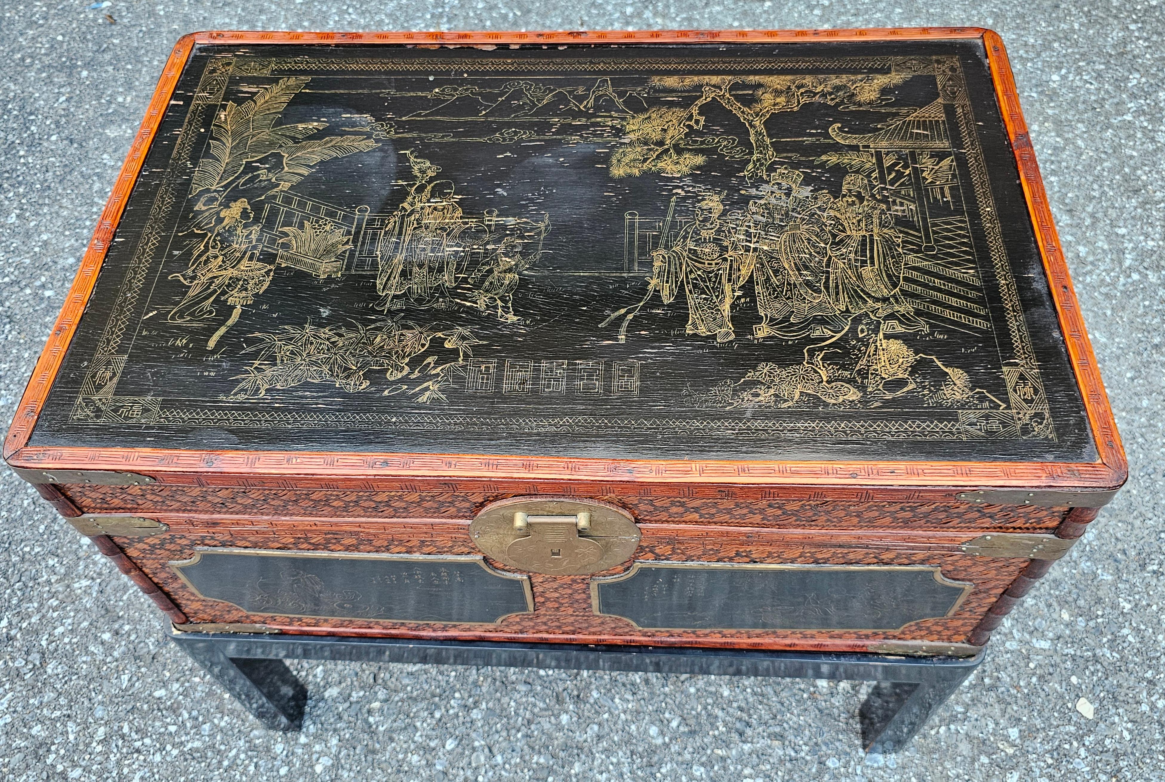 Sconosciuto Cassapanca per kimono d'epoca, giapponese, in canna intrecciata, baule in lino di Campaigner su supporto in vendita