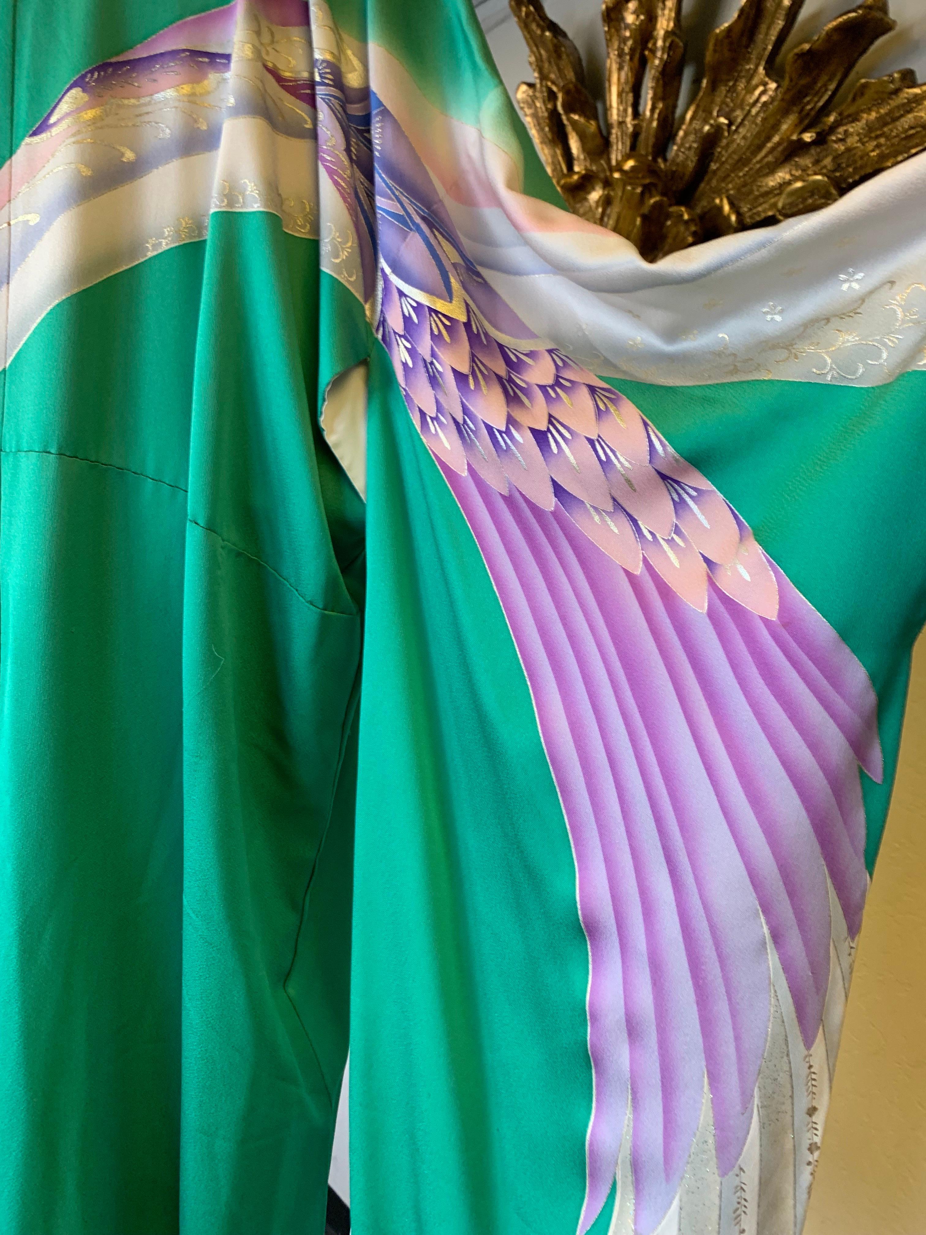 Vintage Kimono Jade Green Silk w Dramatic Airbrushed Wing Motif in Lavender 4