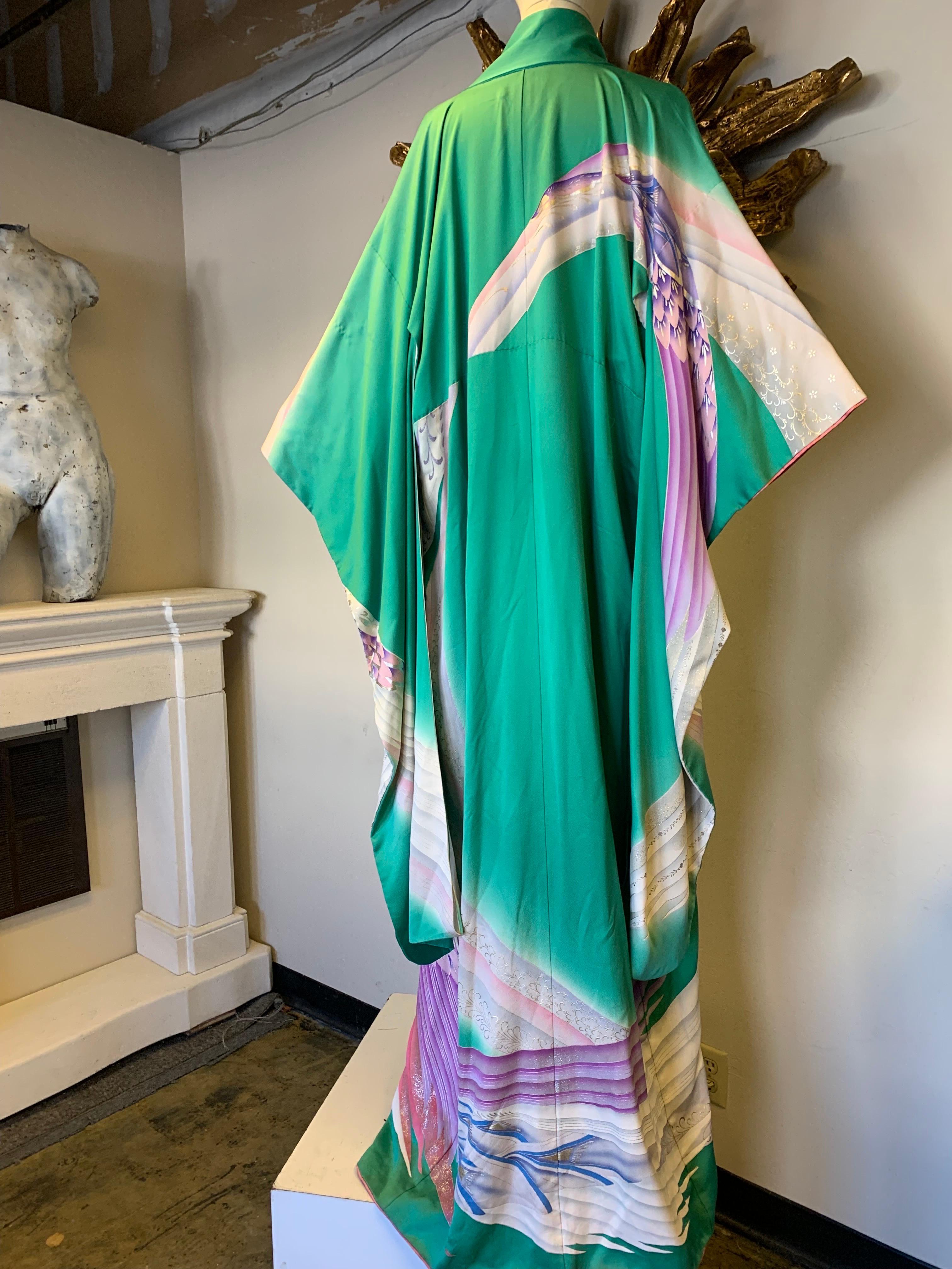 Vintage Kimono Jade Green Silk w Dramatic Airbrushed Wing Motif in Lavender 5