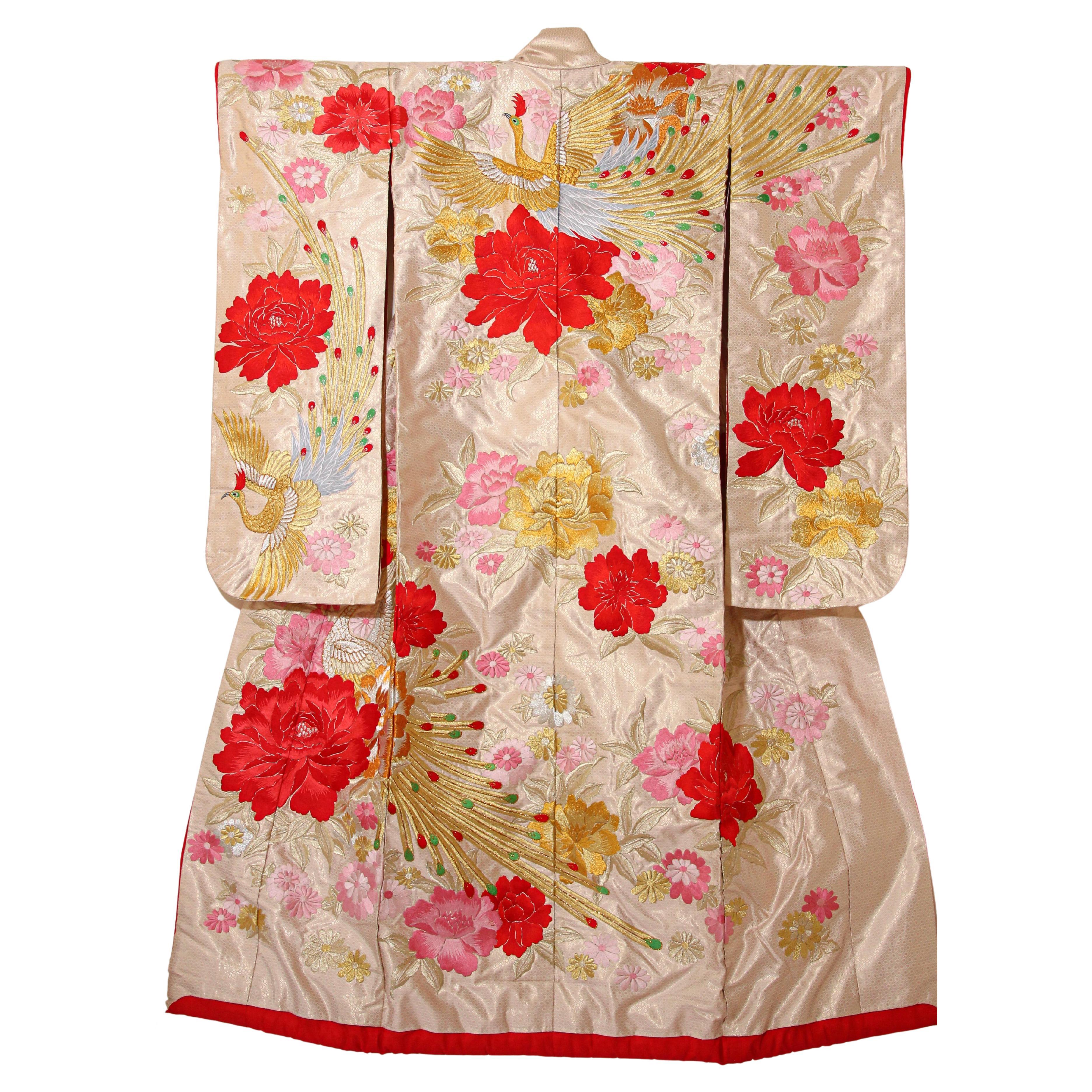 Robe de cérémonie japonaise vintage en brocart de soie de kimono