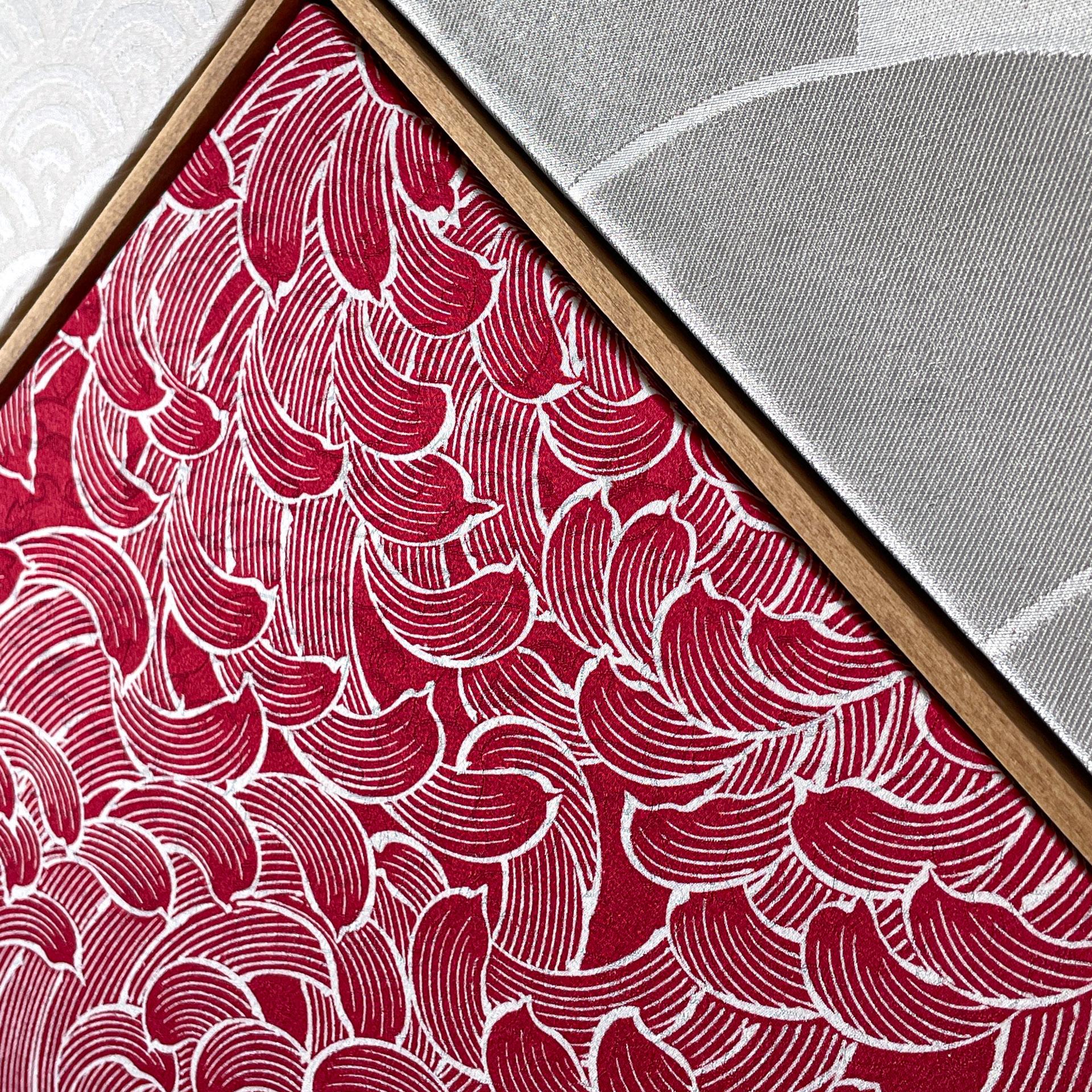 Art textile kimono vintage « Géométrie ~Chrysanthemums » par ikasu, blanc, rouge Japon en vente 9
