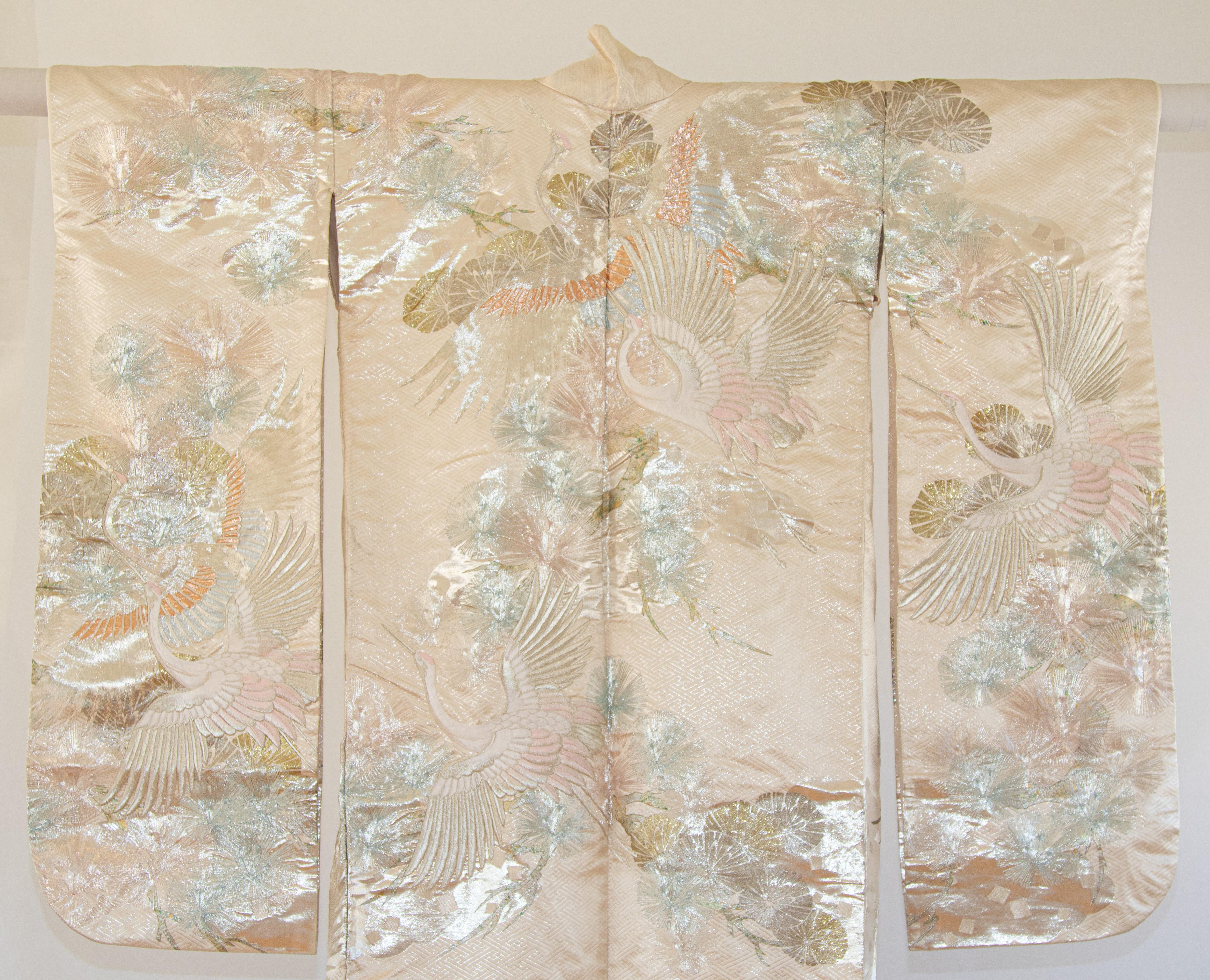 Brown Vintage Kimono White Silk Brocade Japanese Wedding Dress For Sale