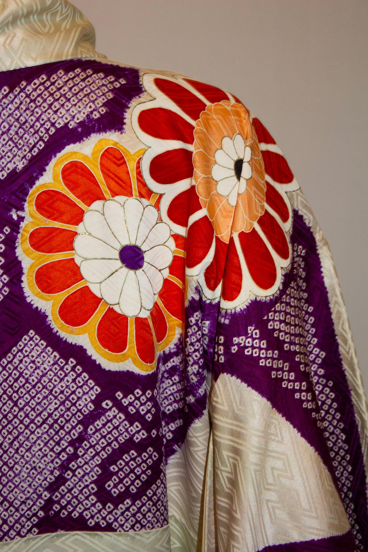 Women's or Men's Vintage Kimono with Orange and Purple Flowers For Sale