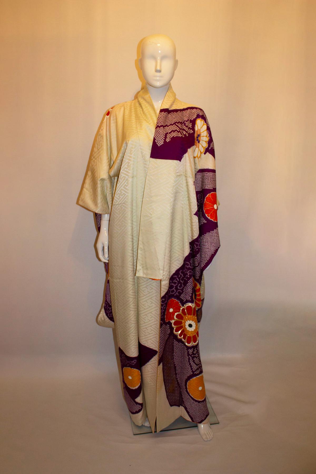 Vintage Kimono with Orange and Purple Flowers For Sale 2