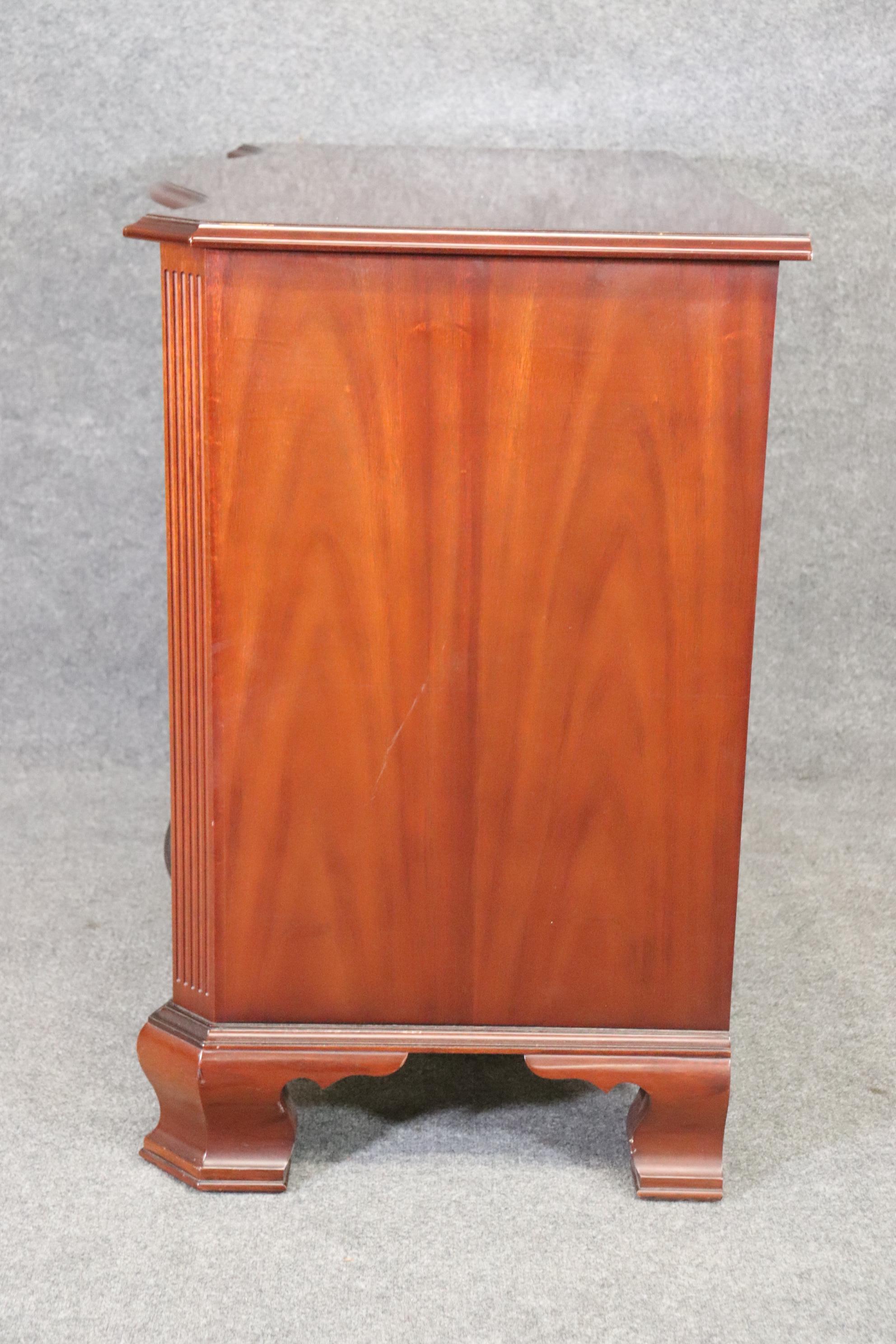 Chippendale Vintage Kindel Mahogany 4 Drawer Dresser Chest of Drawers Antique Dresser