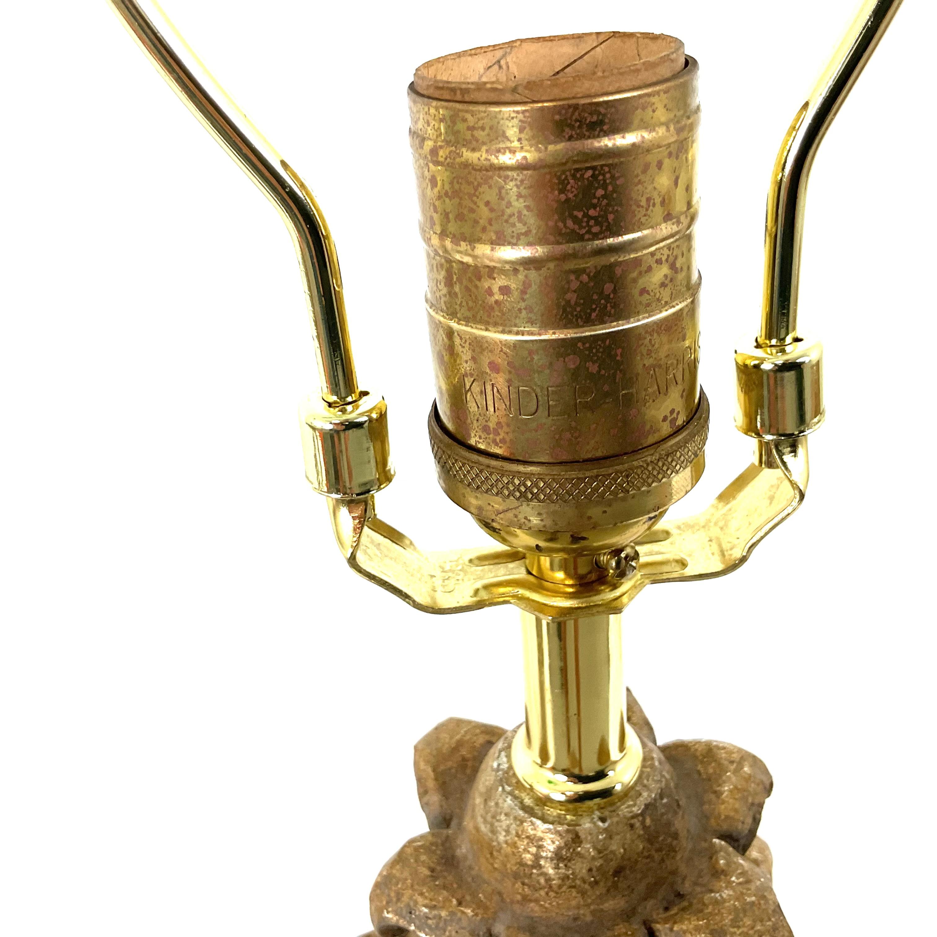 Vintage Kinder Harris Lamps Piñas Metal en venta