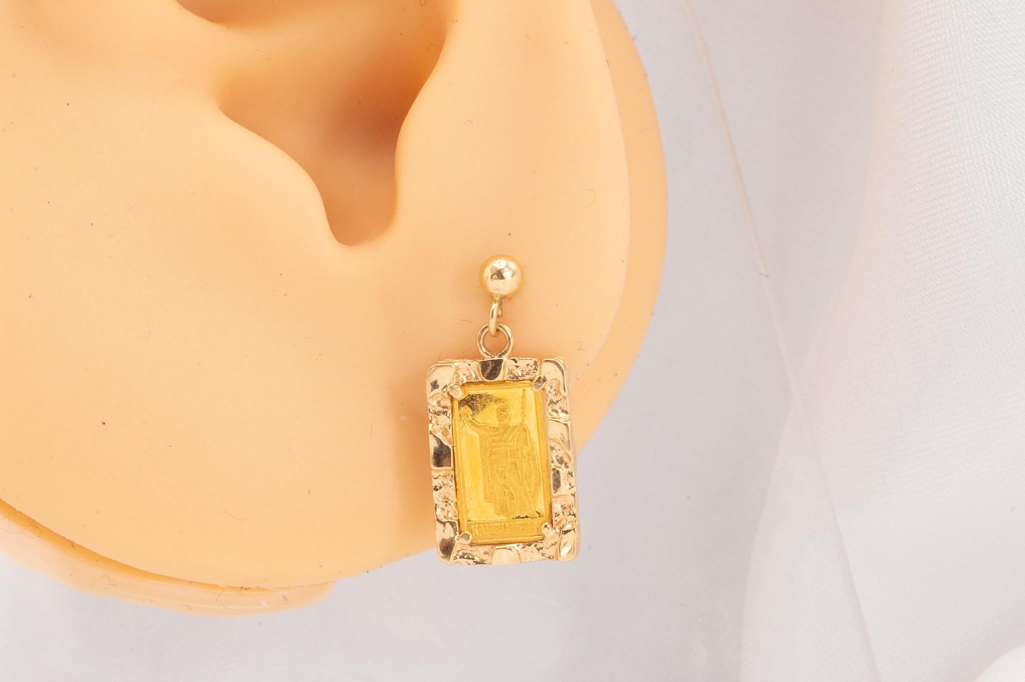 Pendientes Vintage King Kamehameha de lingote de oro de 24 quilates en oro amarillo de 14 quilates en venta 1