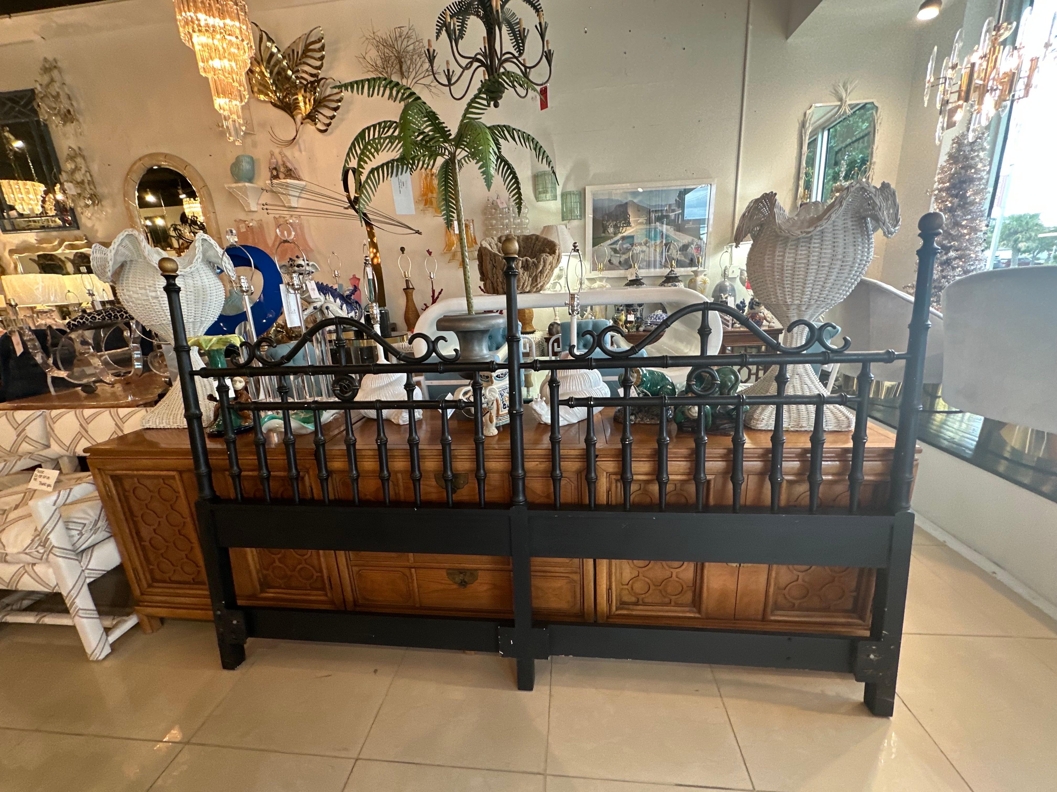 Late 20th Century Vintage King Size Faux Bamboo Chinese Chippendale Headboard Bed  For Sale