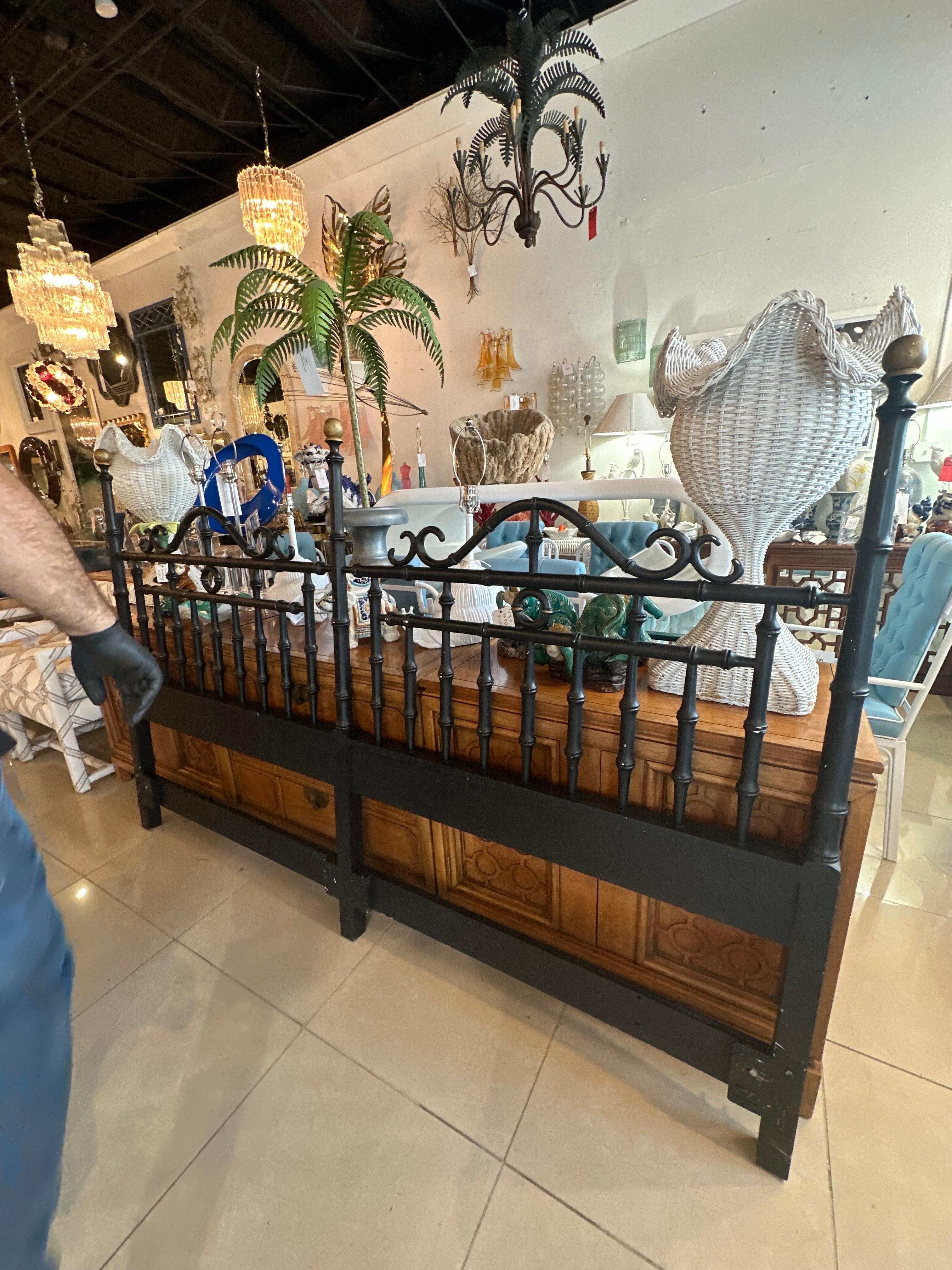 Vintage King Size Faux Bamboo Chinese Chippendale Headboard Bed  For Sale 1